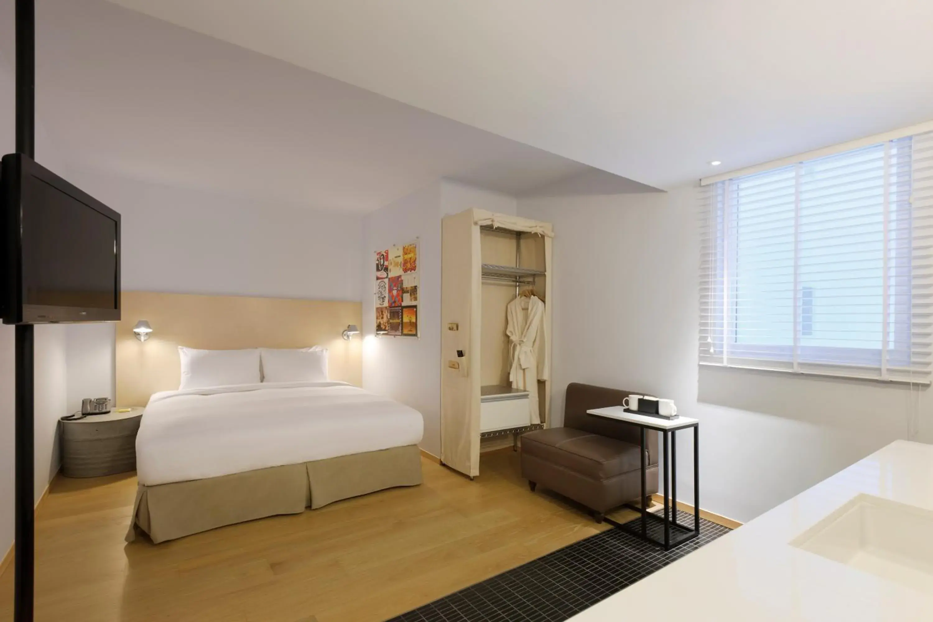 Bed in amba Taipei Ximending Bed in amba Taipei Ximending