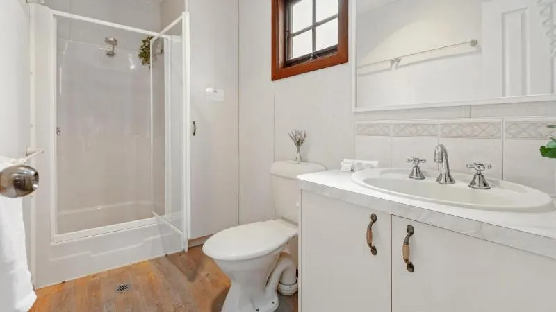 Bathroom in Tasman Holiday Parks - Merool on the Murray