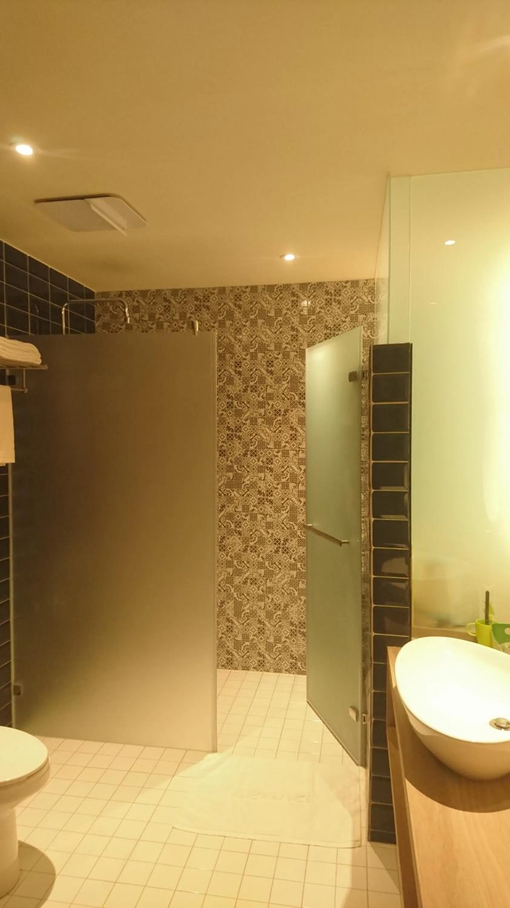 Bathroom in Travel Port Motel