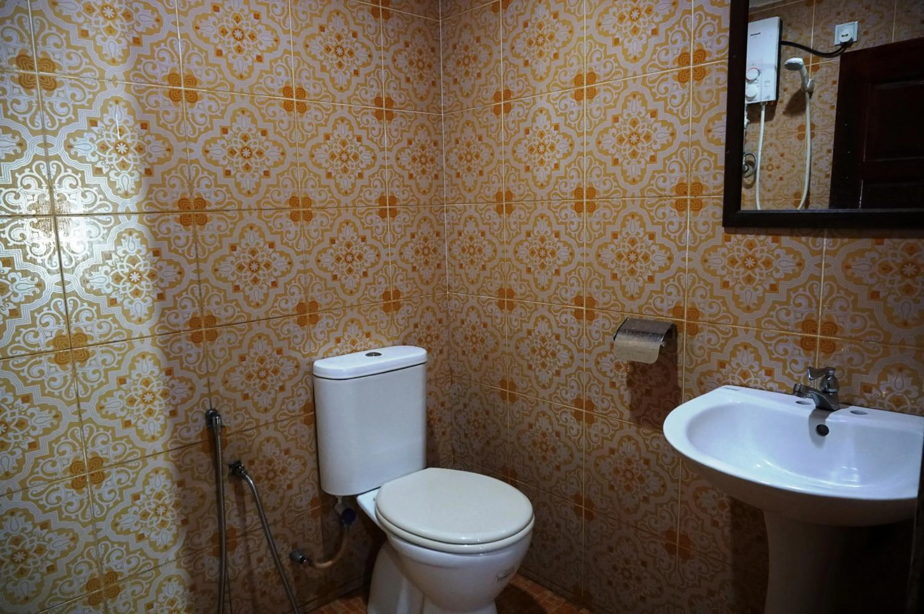 Bathroom in 1 Baron Motel