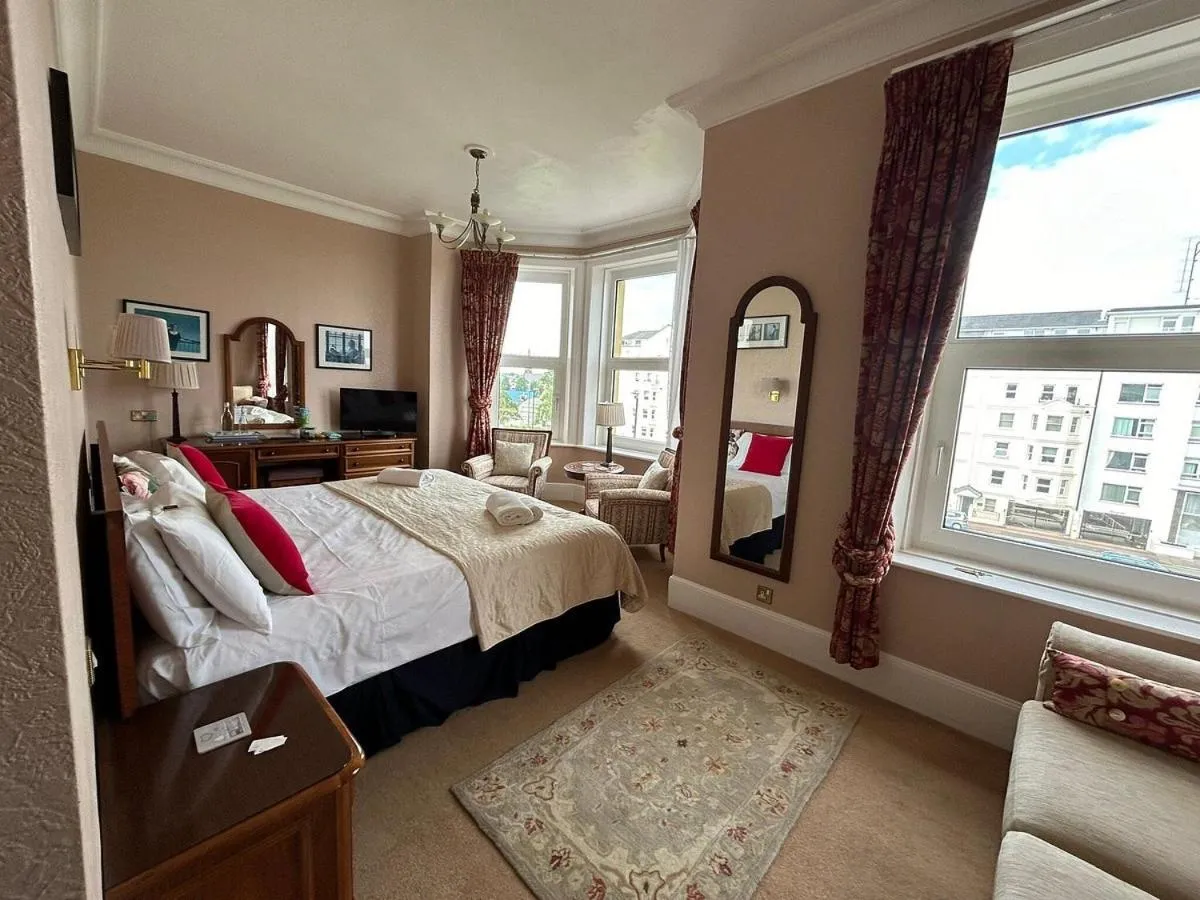 Bed in 17 Wilmington Square