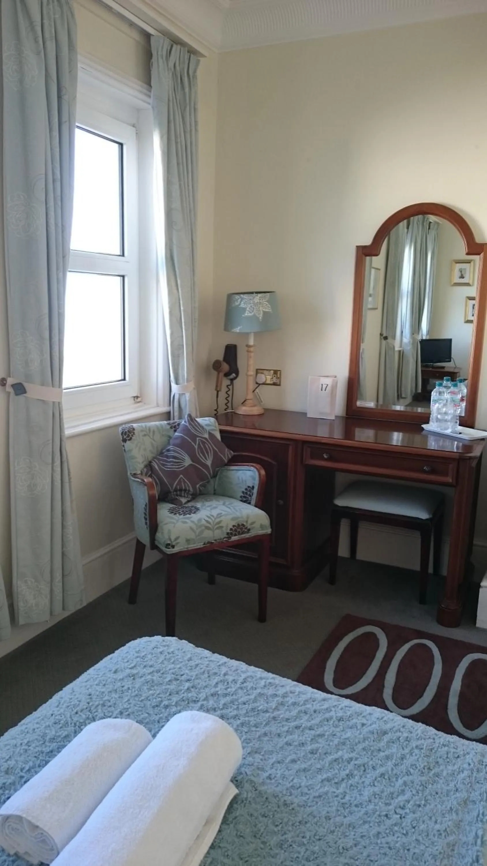 Day, Bed in 17 Wilmington Square