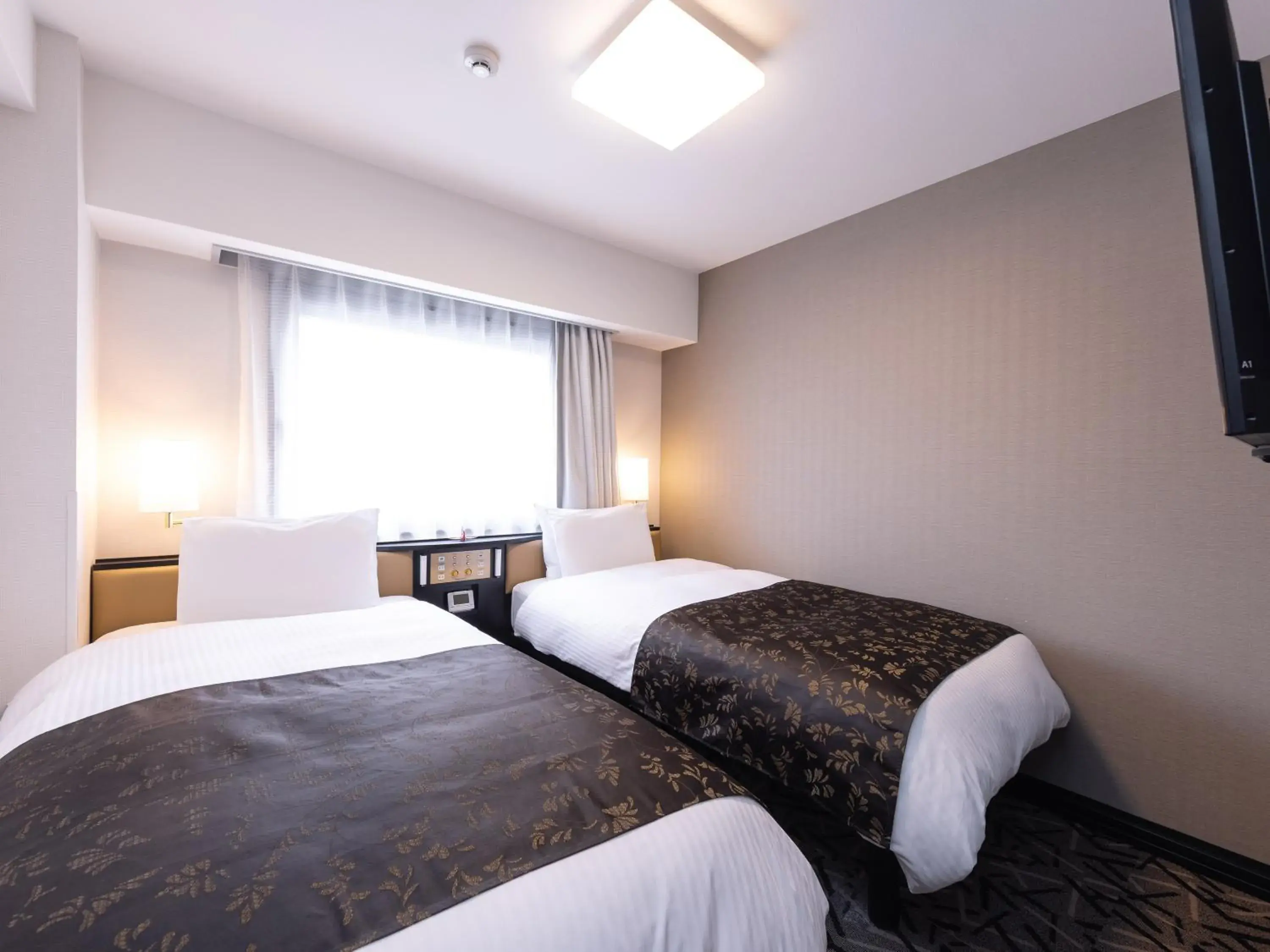 Photo of the whole room, Bed in APA Hotel Saga Ekimae Chuo Photo of the whole room, Bed in APA Hotel Saga Ekimae Chuo