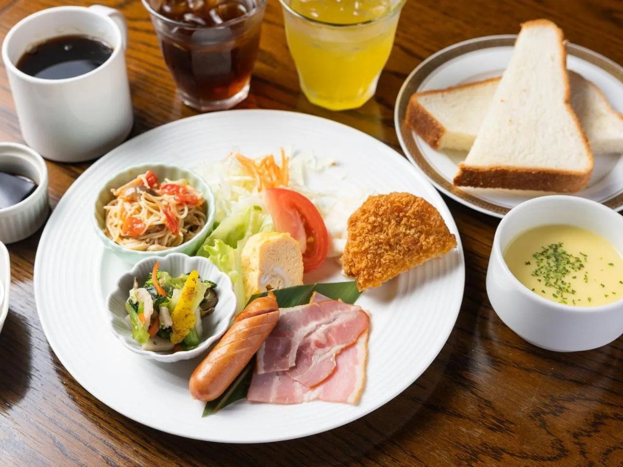 Food and drinks in APA Hotel Nagasaki Ekimae