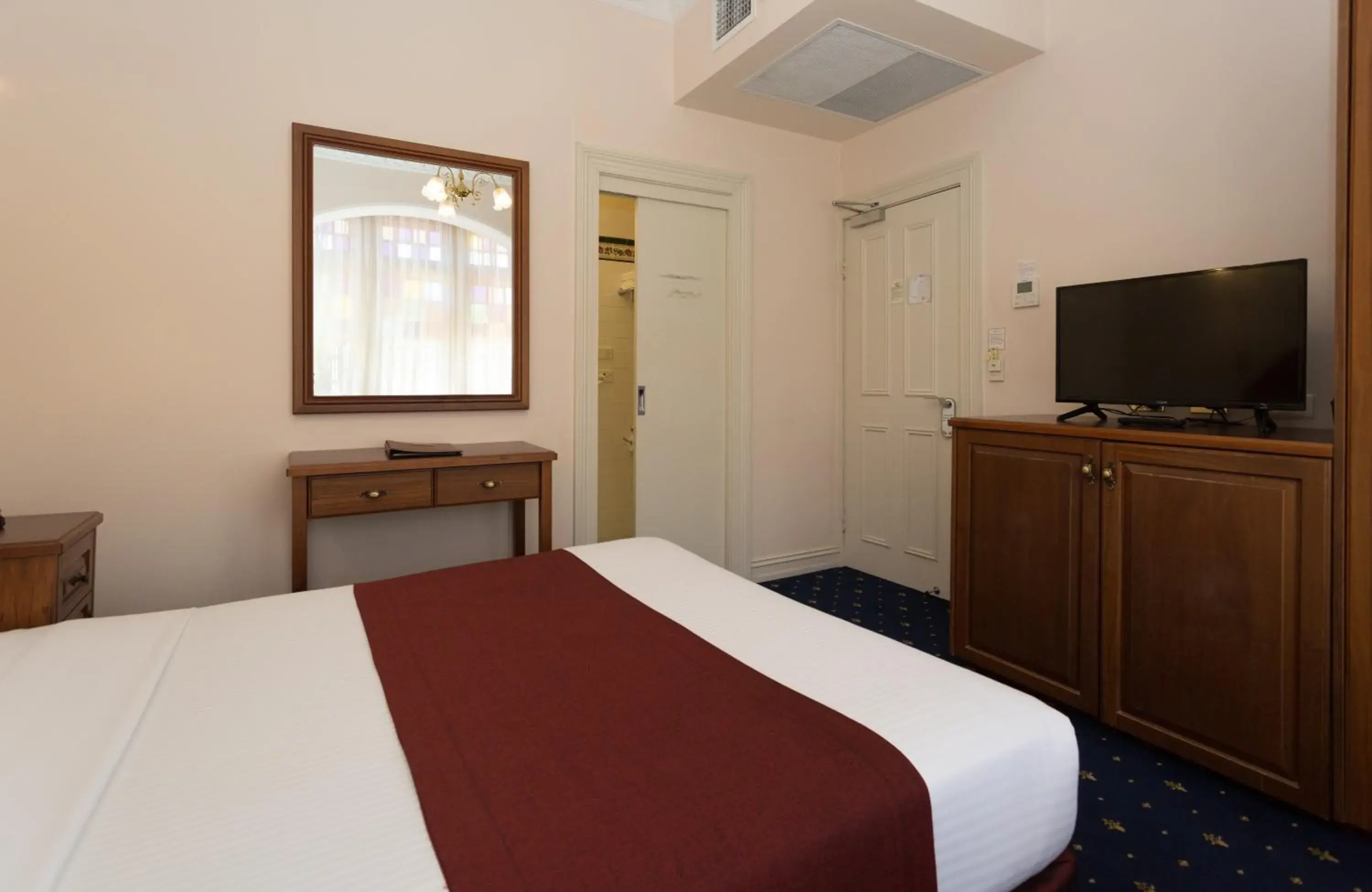 Bed in Palais Royale Bed in Palais Royale