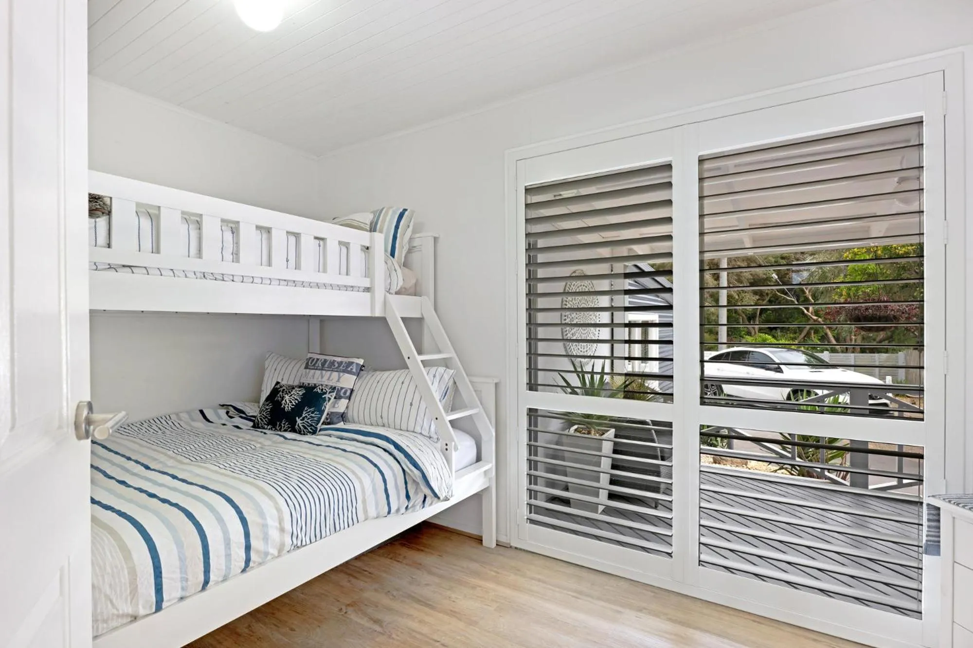 bunk bed, Bed in Peninsula Retreat