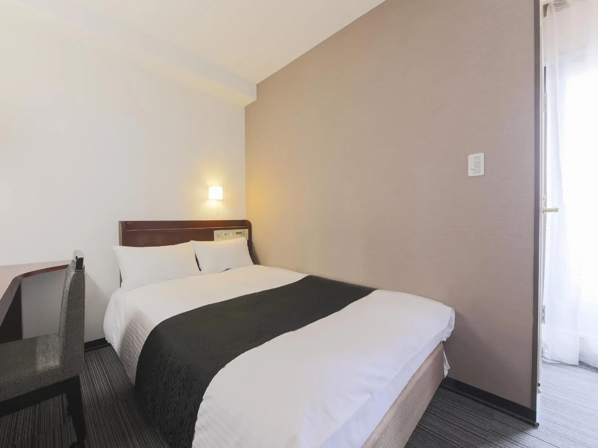 Double Room with Small Double Bed - Non-Smoking in APA Hotel Yamagata Ekimae Odori Double Room with Small Double Bed - Non-Smoking in APA Hotel Yamagata Ekimae Odori