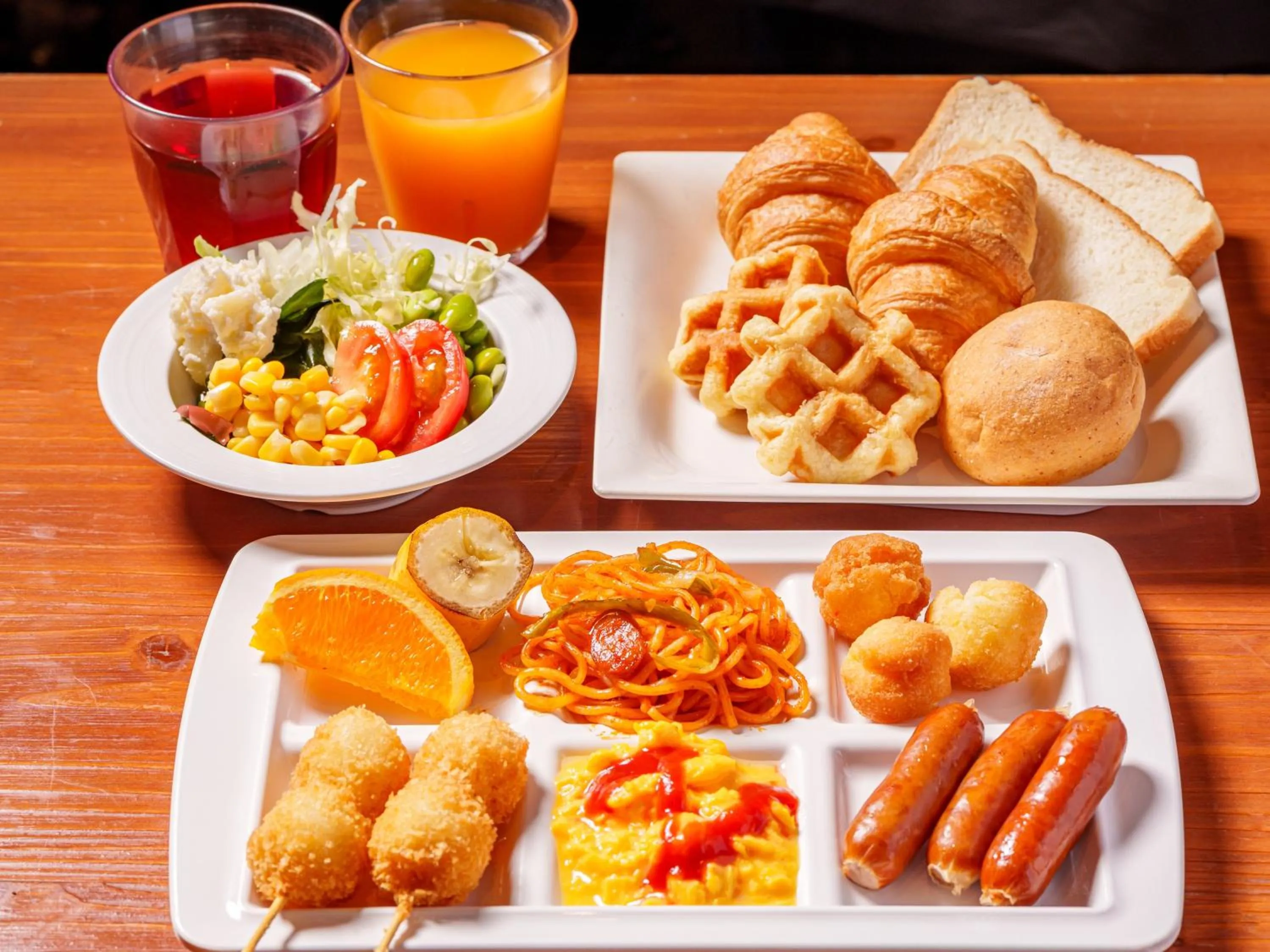 Restaurant/places to eat in APA Hotel Naha Matsuyama