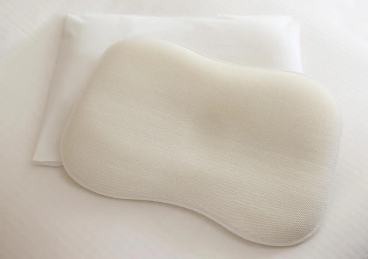 Bed in APA Hotel Hiroshima Ekimae