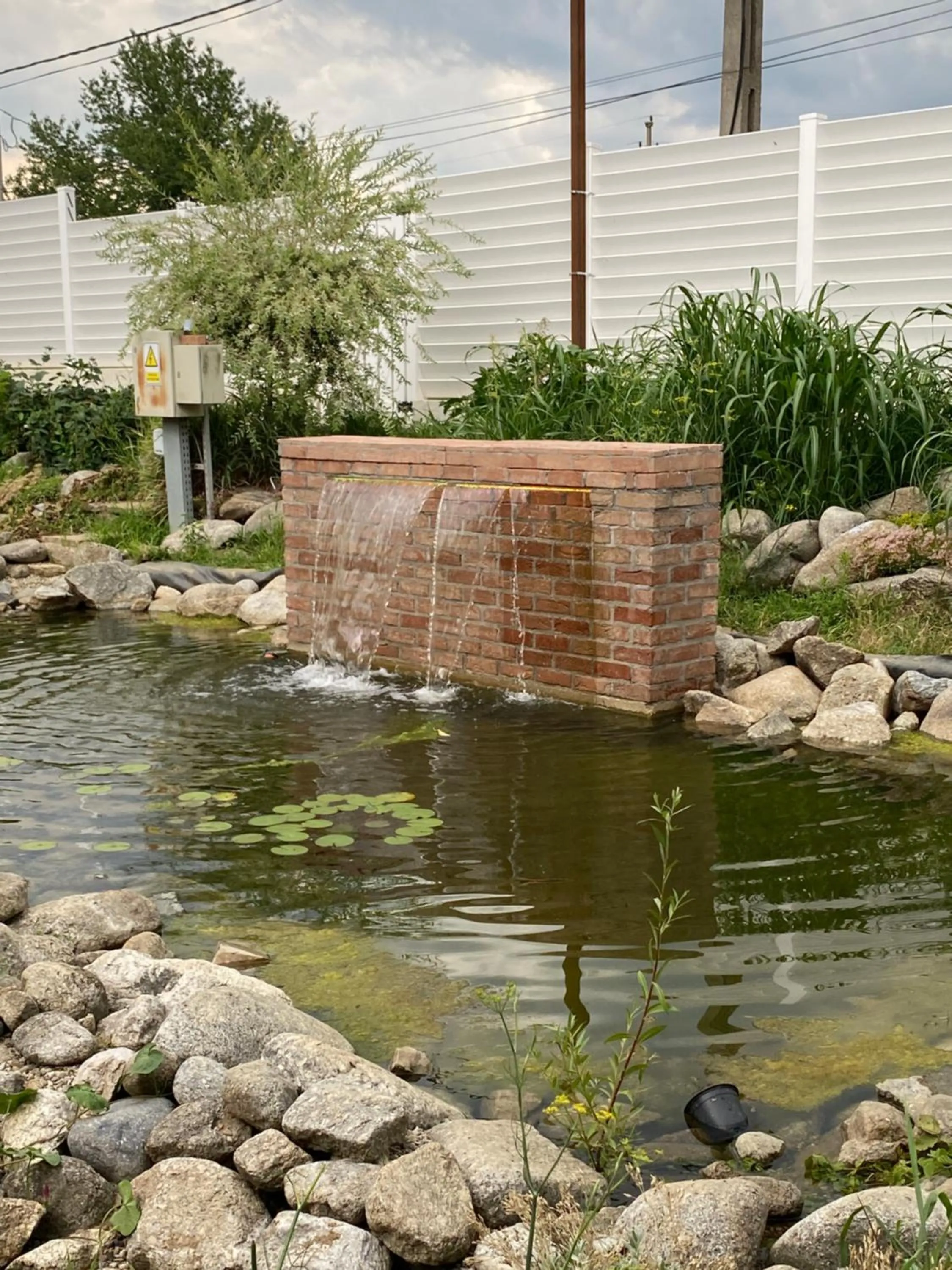 Garden view in Country Club La Mesteceni