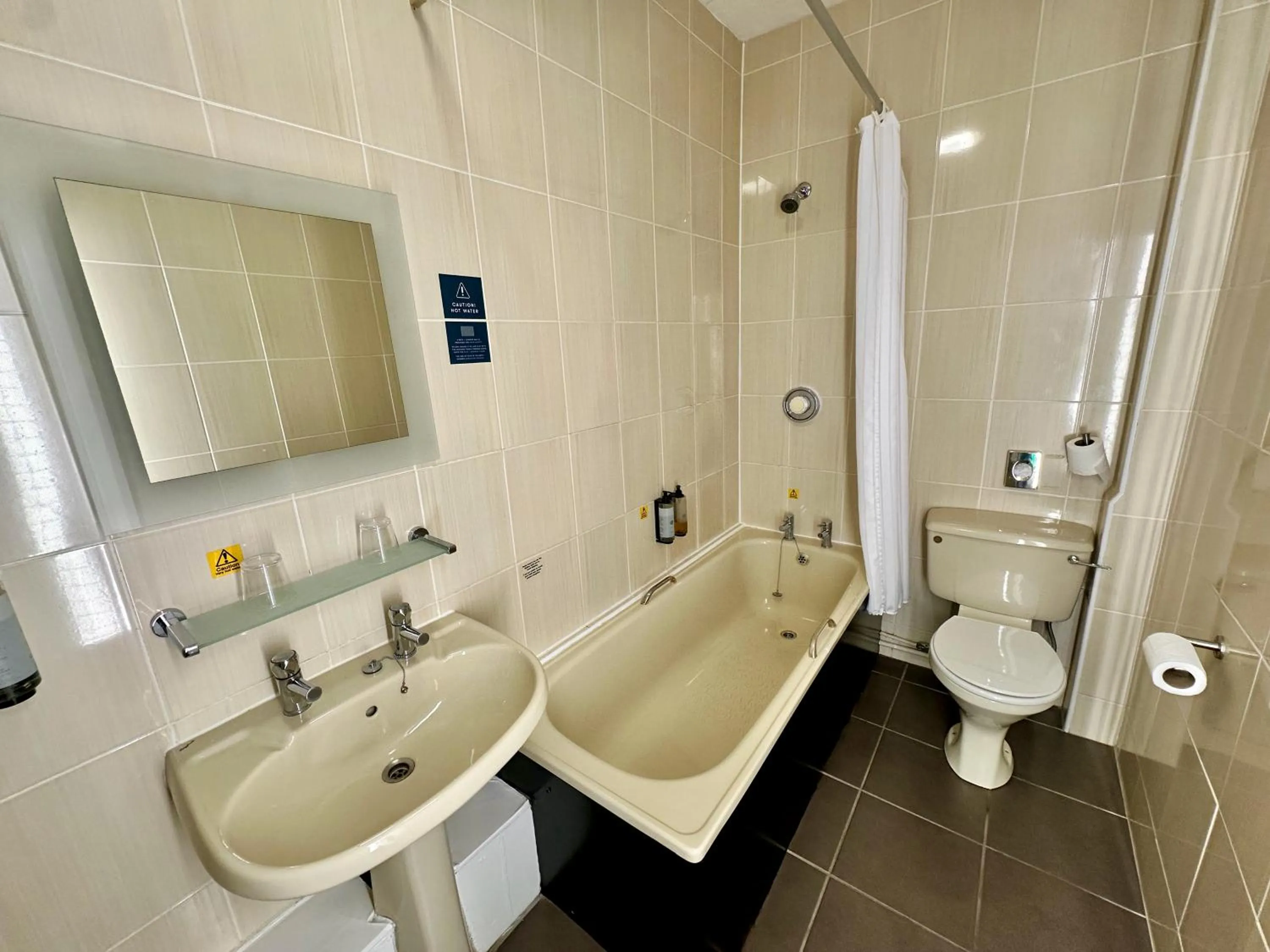 Bathroom in Carlisle Station Hotel, Sure Hotel Collection by BW