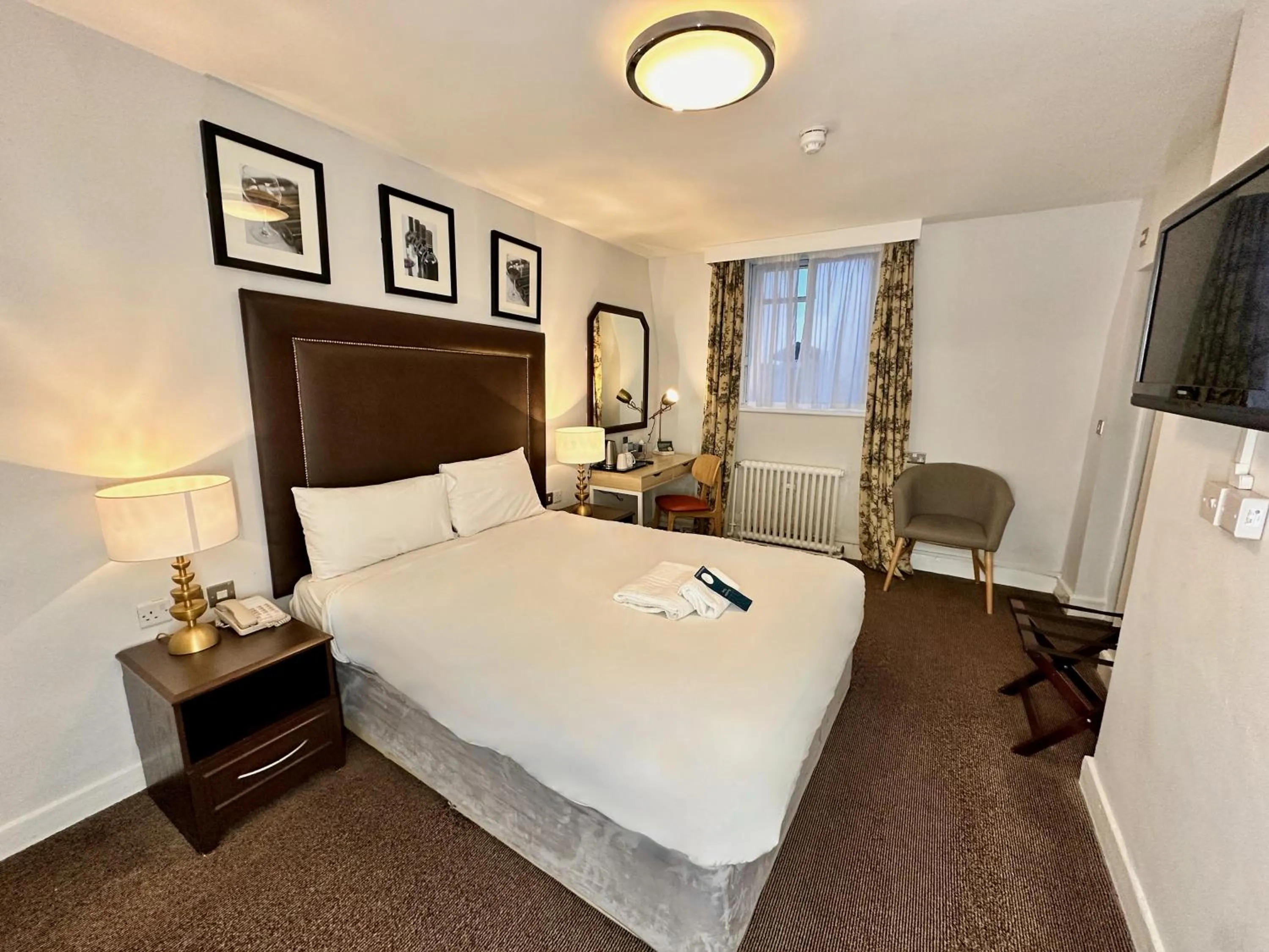 Bedroom, Bed in Carlisle Station Hotel, Sure Hotel Collection by BW