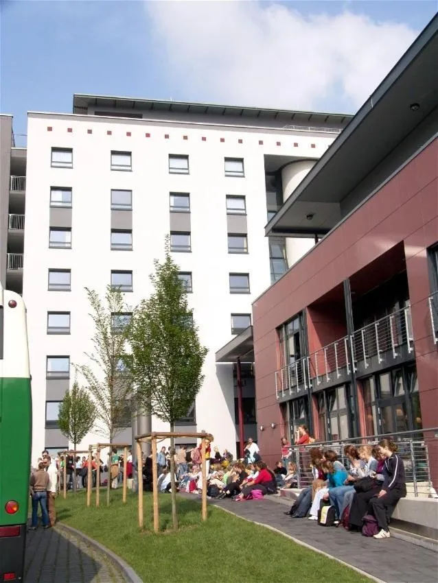 Facade/entrance in Jugendherberge Köln-Deutz