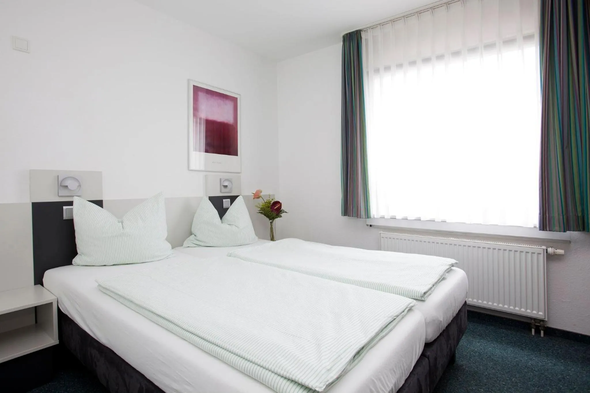 Bed in Jugendherberge Köln-Deutz