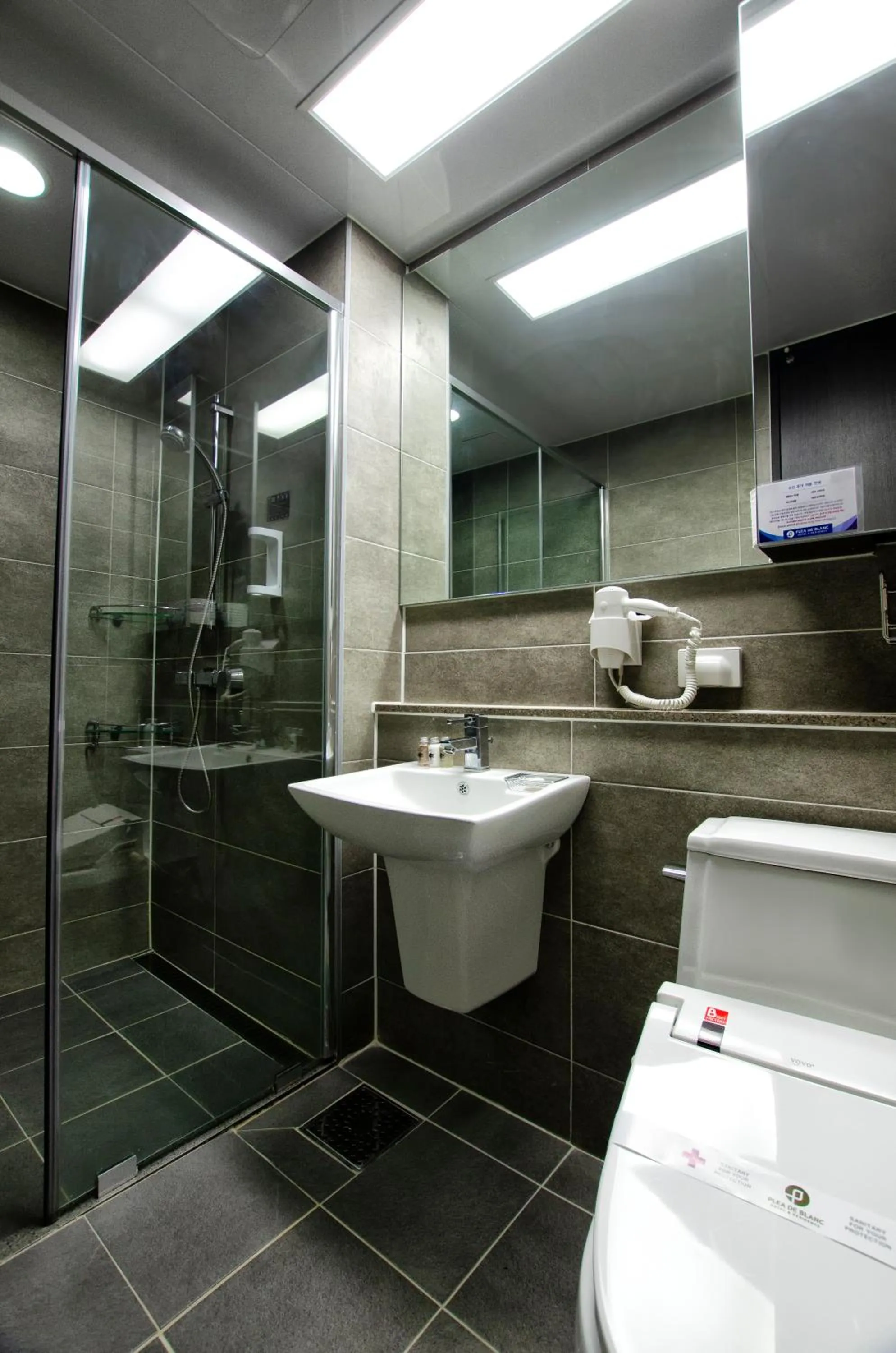 Plea De Blanc Hotel & Residence