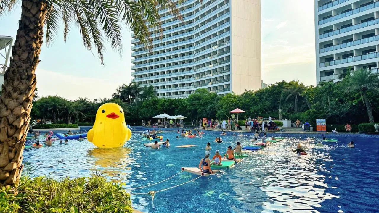Aqua park in Dusit Thani Shuangyue Bay Resort Huizhou