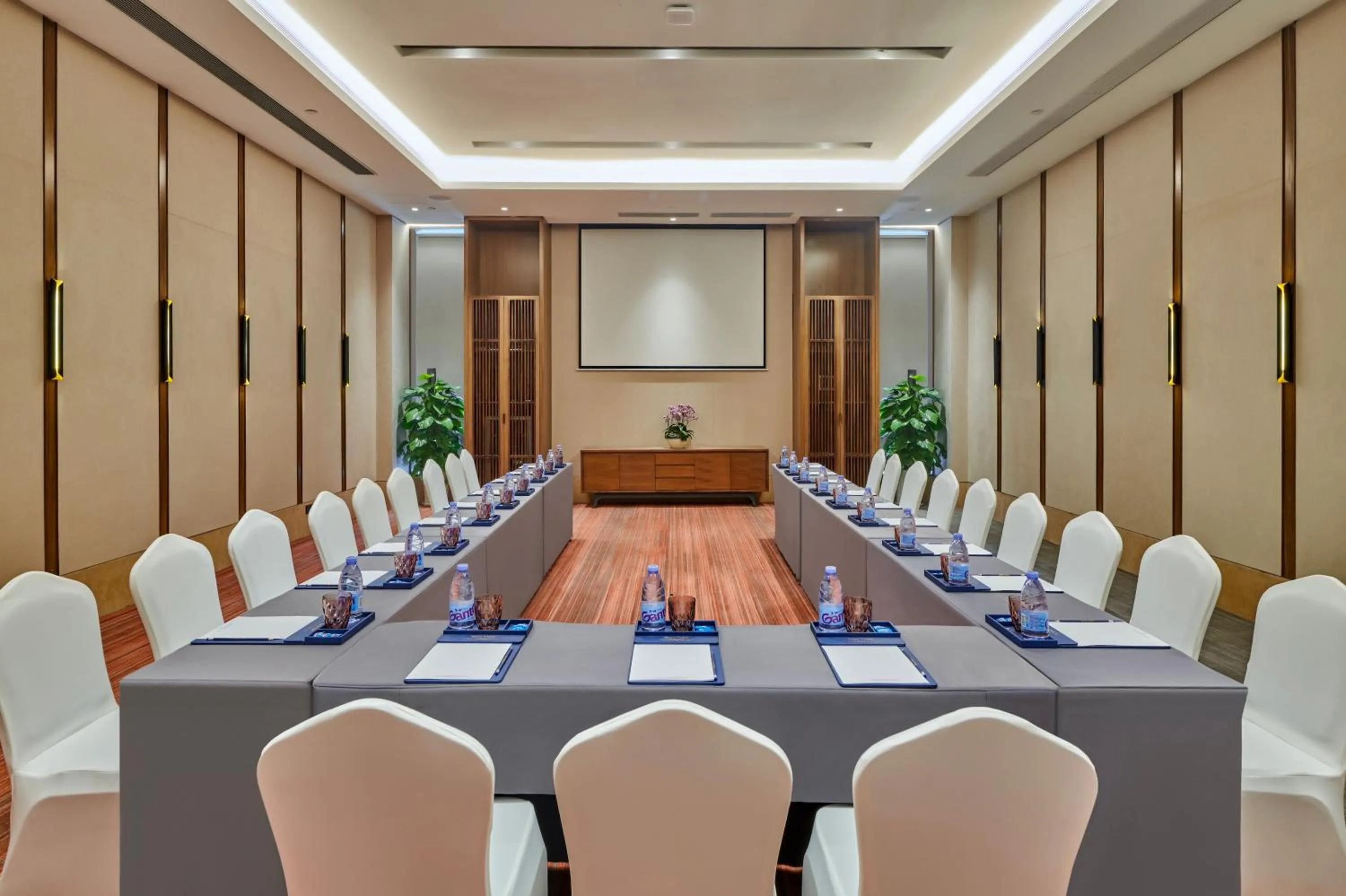 Dusit Thani Shuangyue Bay Resort Huizhou