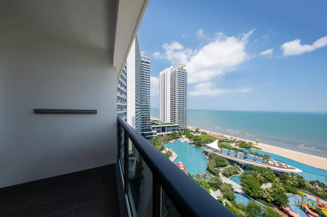 Dusit Thani Shuangyue Bay Resort Huizhou