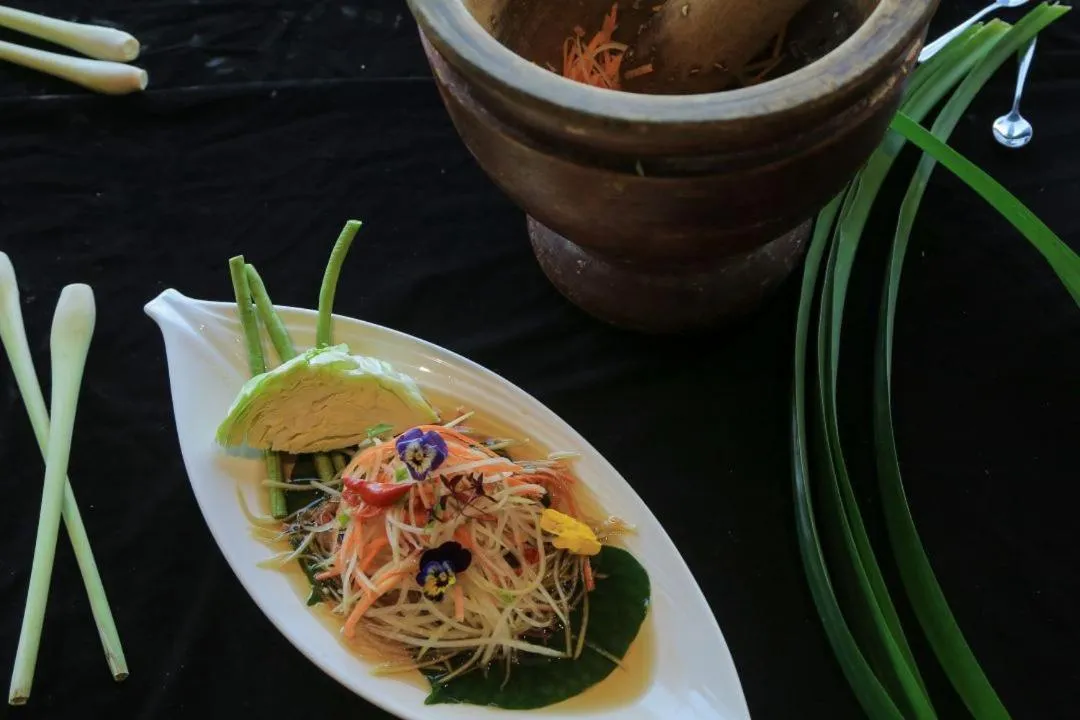 Lunch in Dusit Thani Shuangyue Bay Resort Huizhou