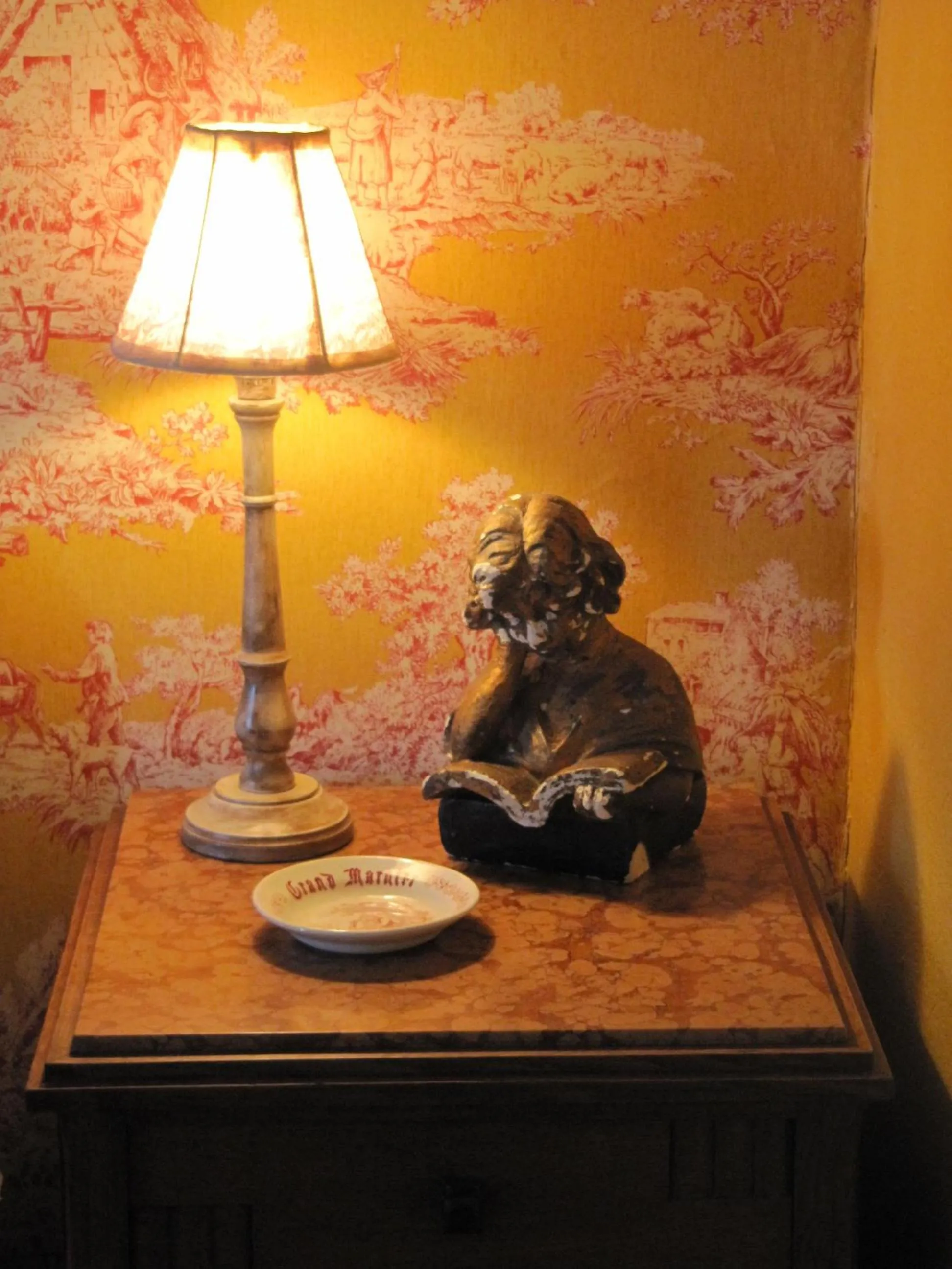 Decorative detail in Le Mas des Clots