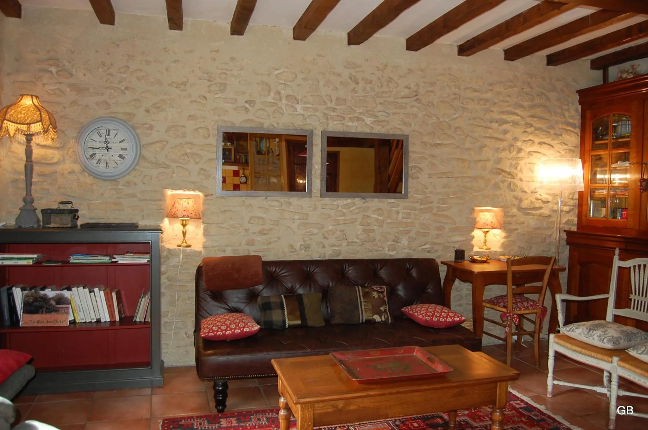 Communal lounge/ TV room in Le Mas des Clots