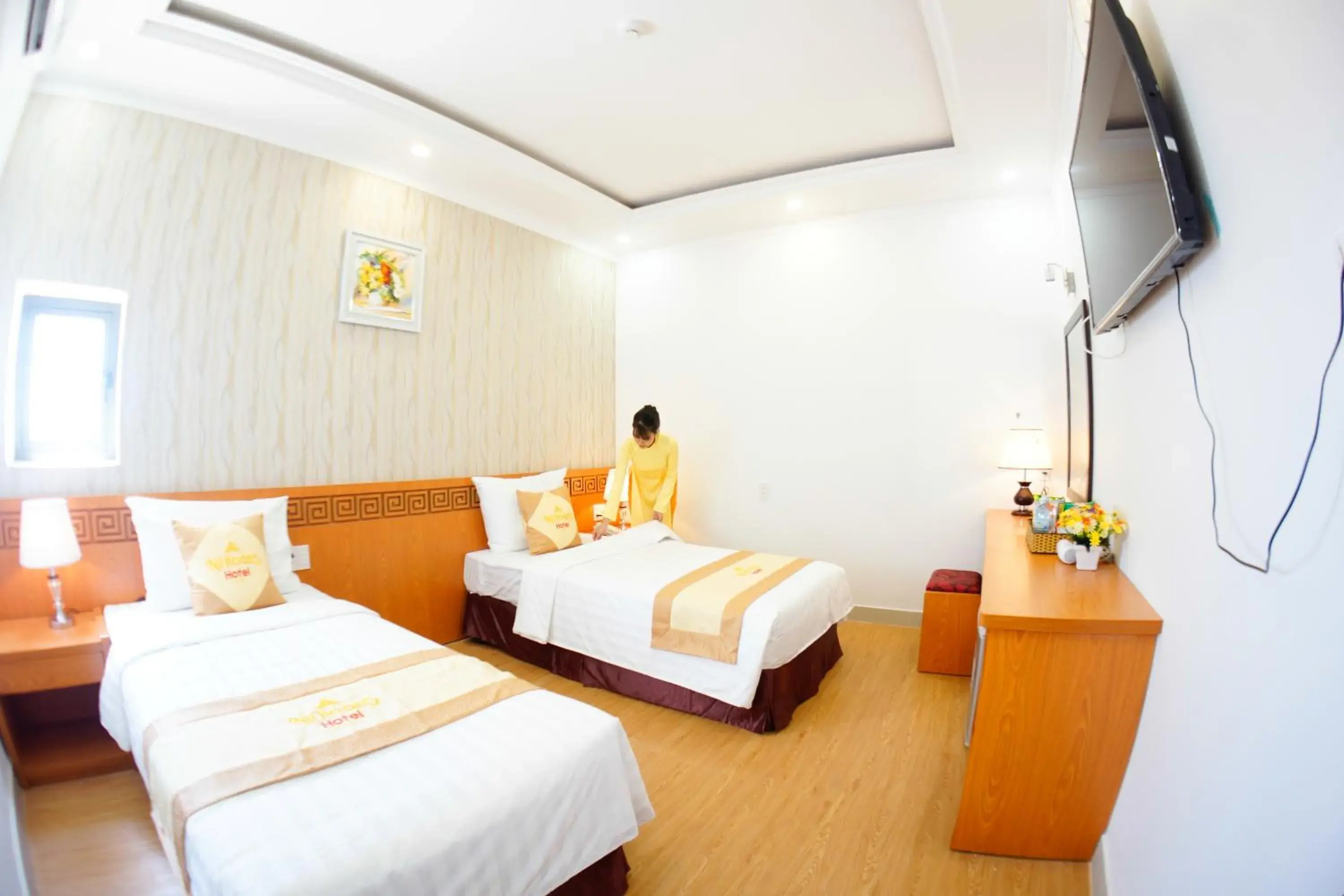 Bed in NỮ HOÀNG HOTEL Bed in NỮ HOÀNG HOTEL