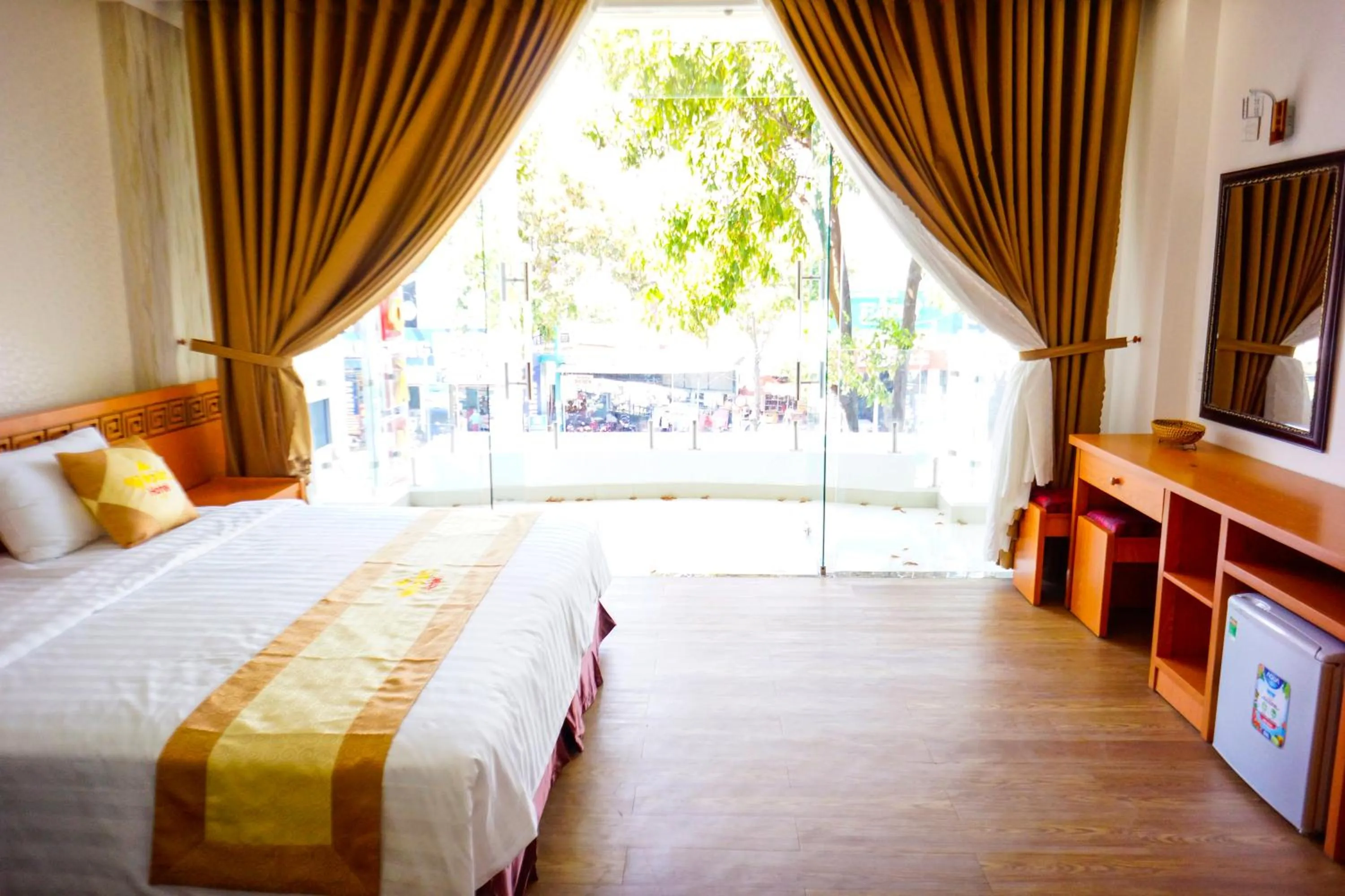 Bed in NỮ HOÀNG HOTEL