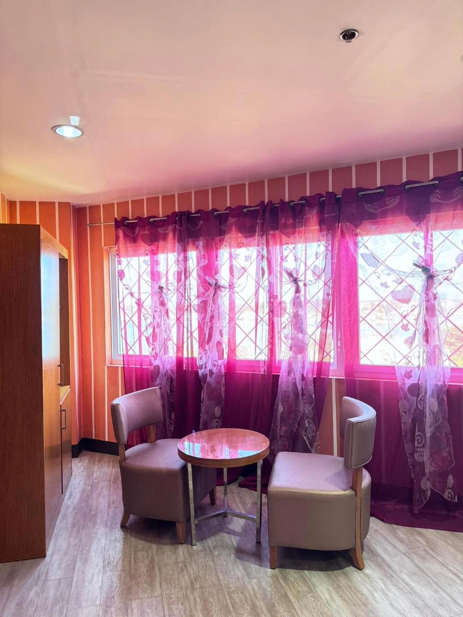 Living room in Jeamco Royal Hotel-Palawan