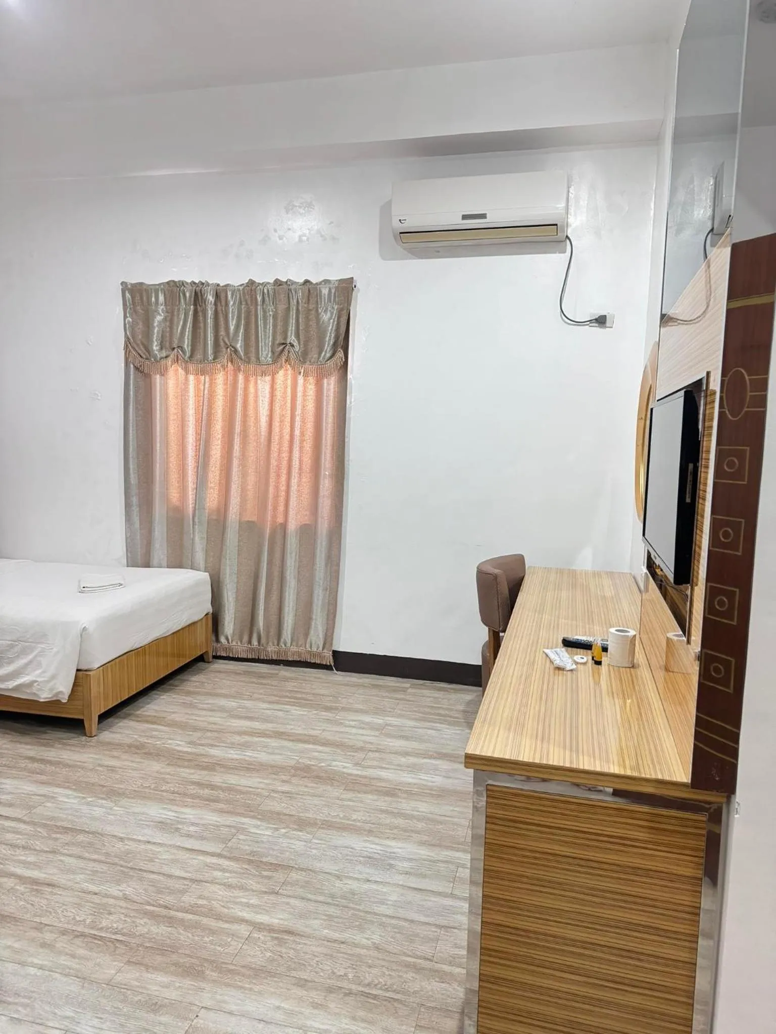 Bed in Jeamco Royal Hotel-Palawan