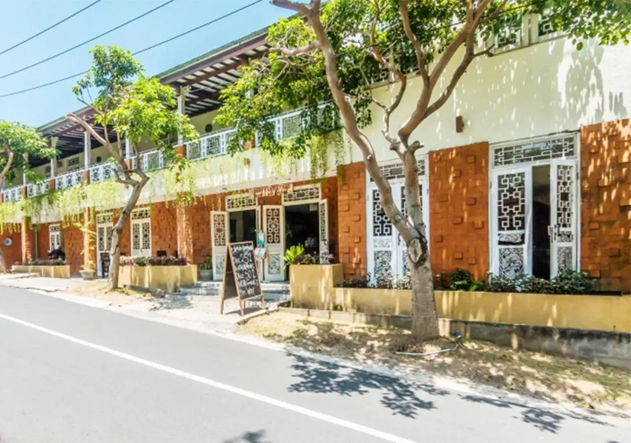 Restaurant/places to eat in Abian Biu Mansion Restaurant/places to eat in Abian Biu Mansion