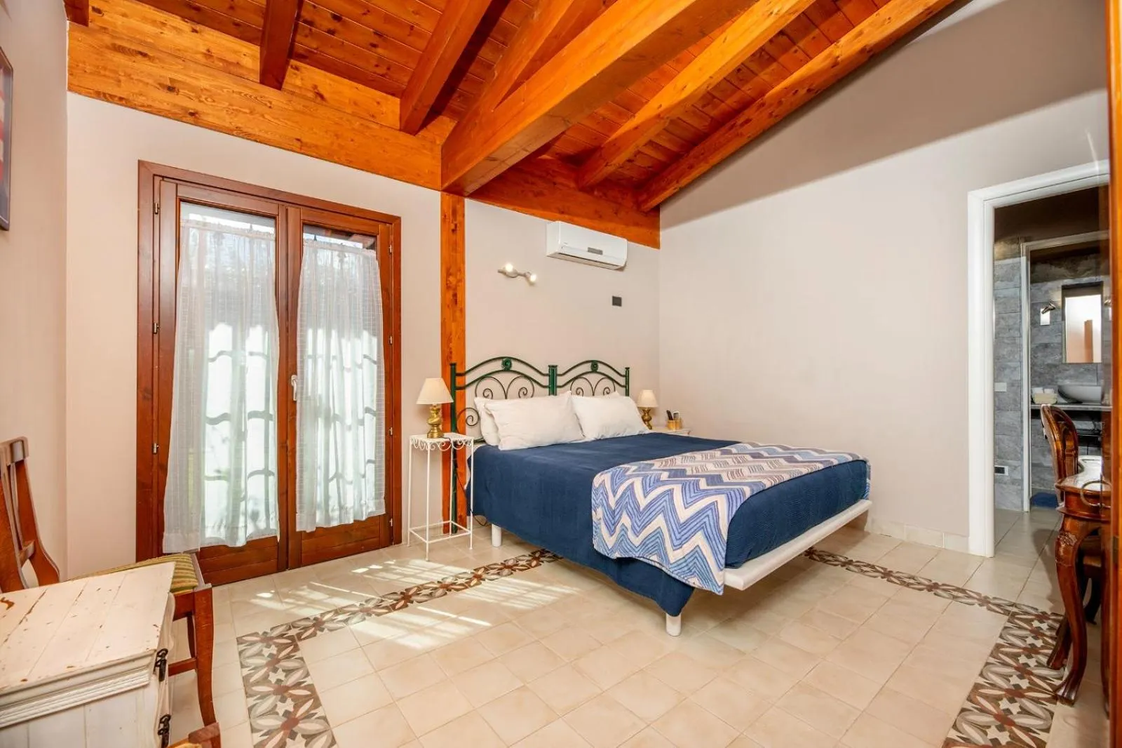 Bedroom, Bed in La collina delle fonti