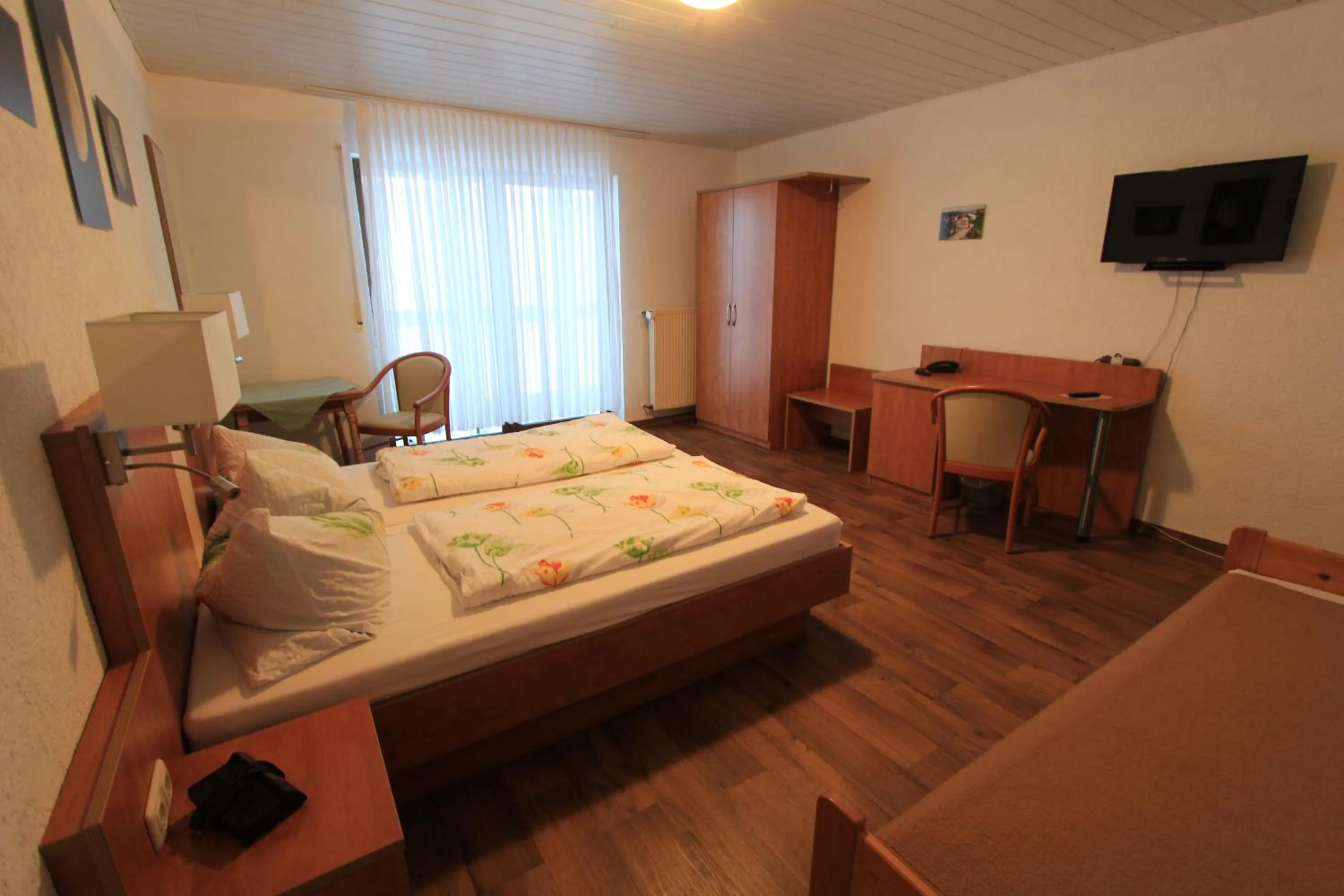 Photo of the whole room, Bed in Pension Dreiländereck