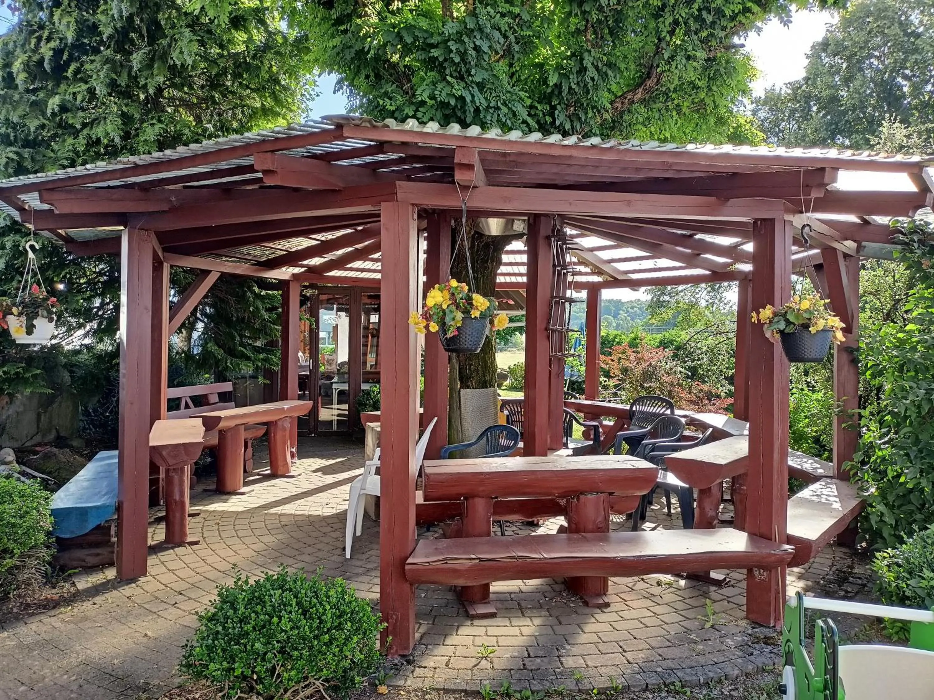 Garden view in Pension Dreiländereck