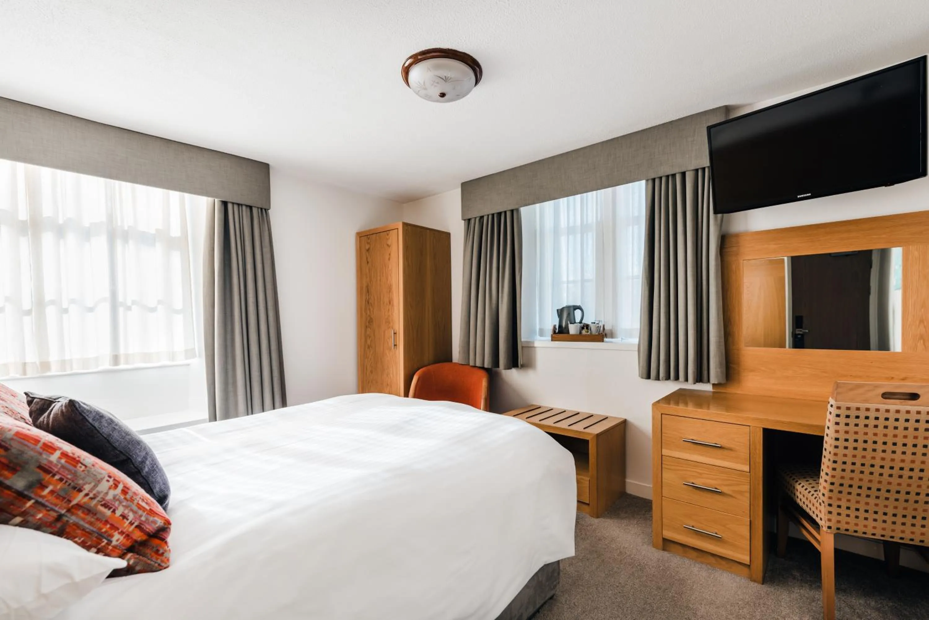 Bedroom, Bed in Mannings Hotel