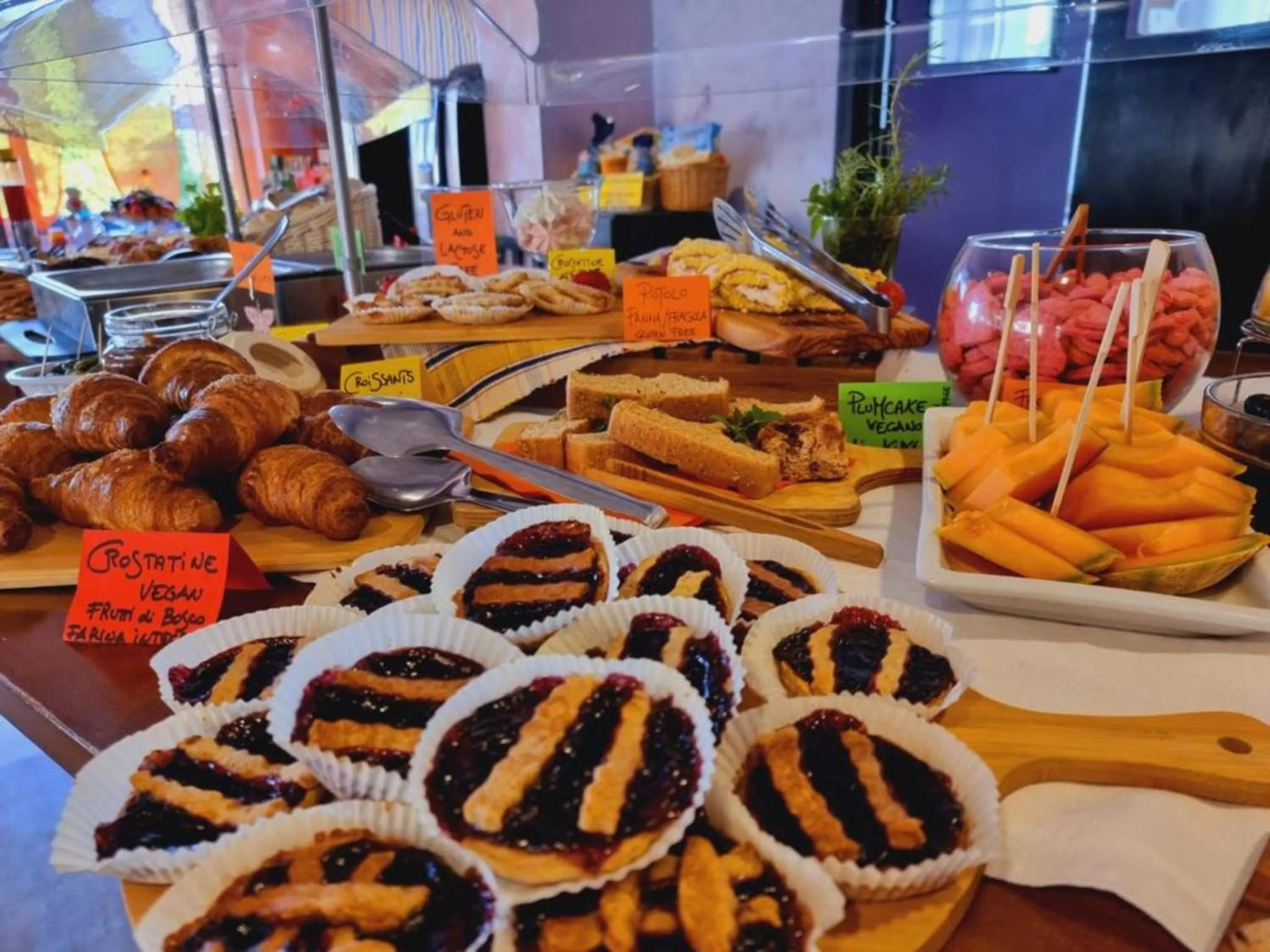 Breakfast in Hotel Senior