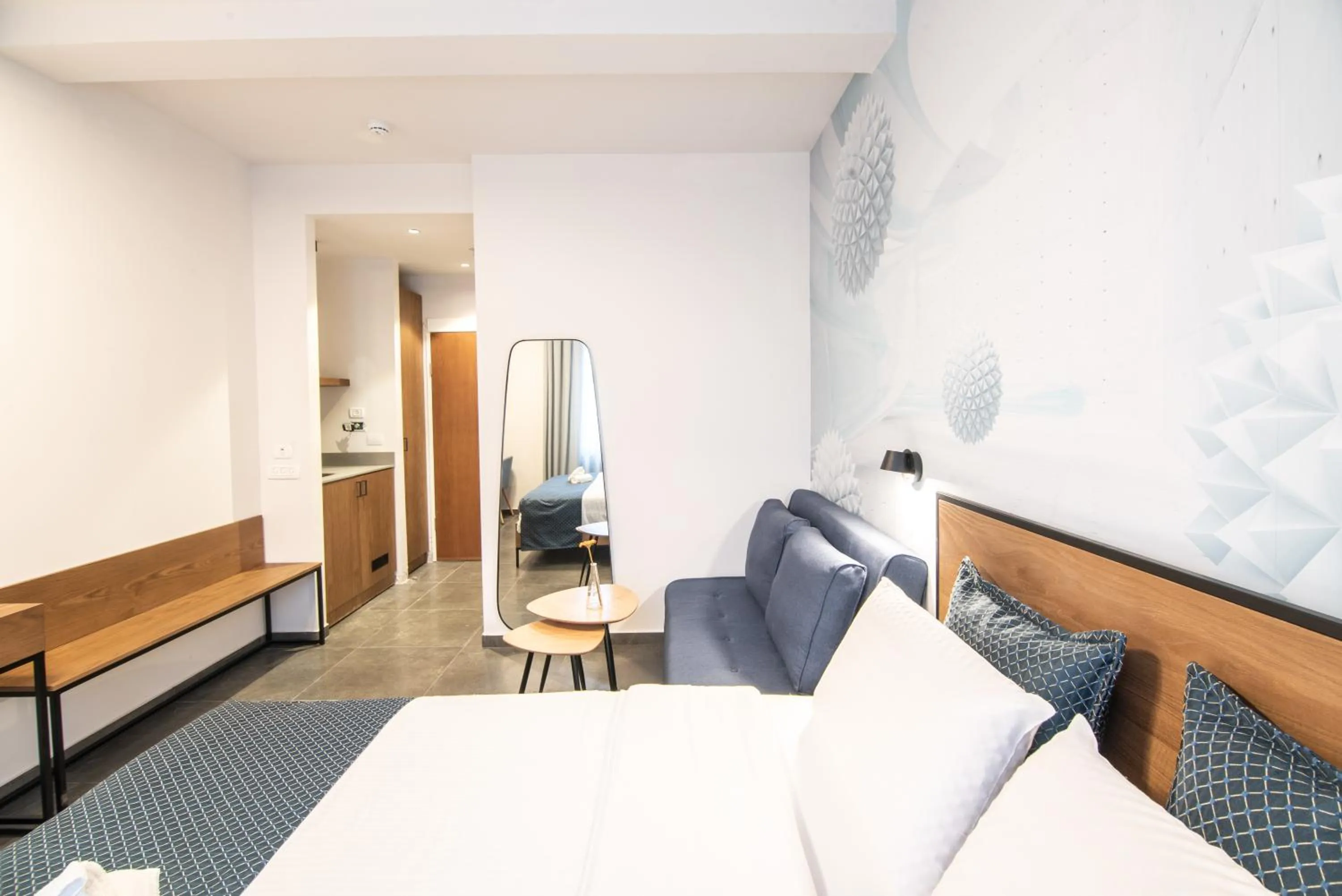 Kitchen or kitchenette in 27Montefiore - Urban ApartHotel TLV