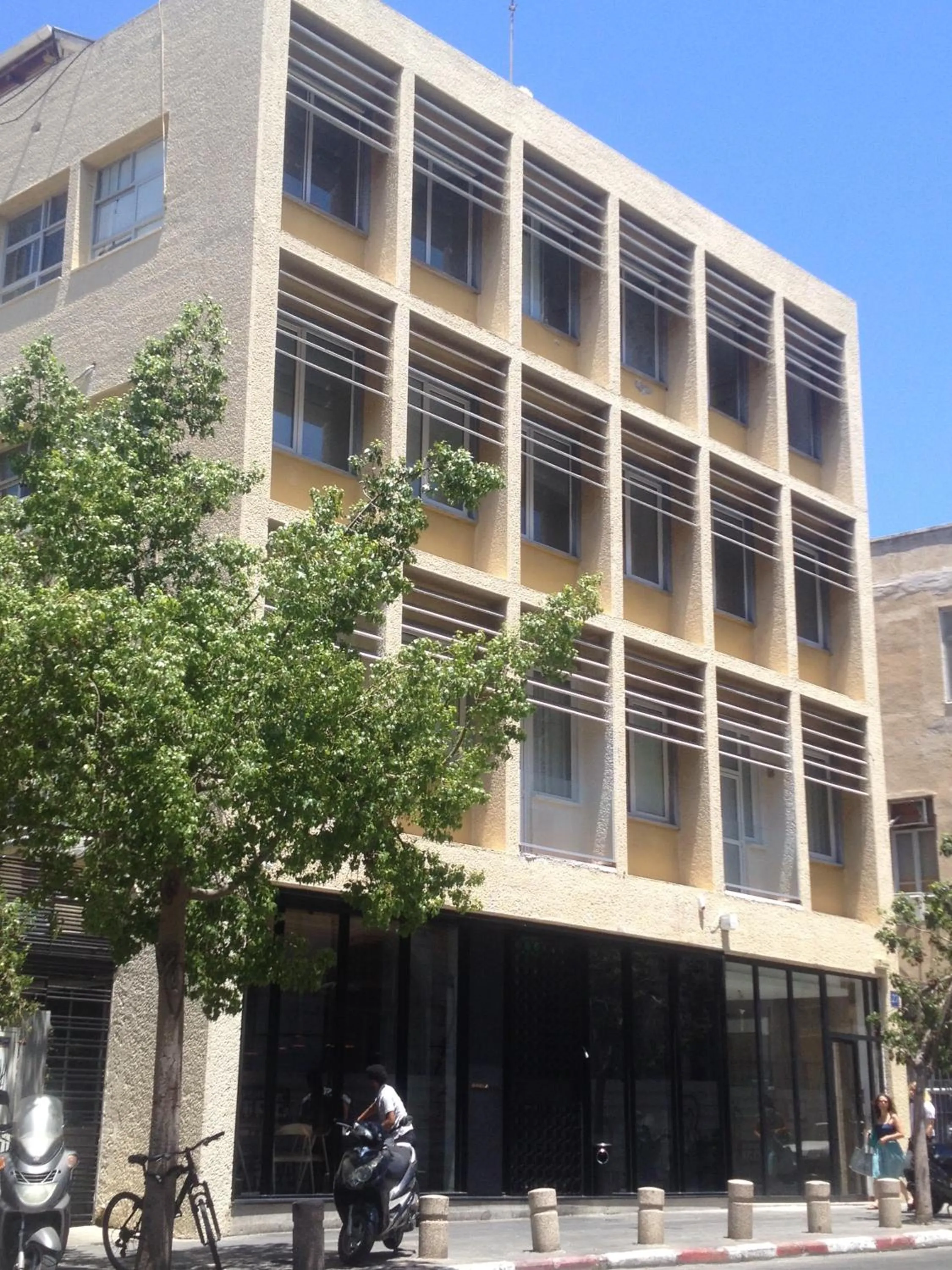 Facade/entrance in 27Montefiore - Urban ApartHotel TLV