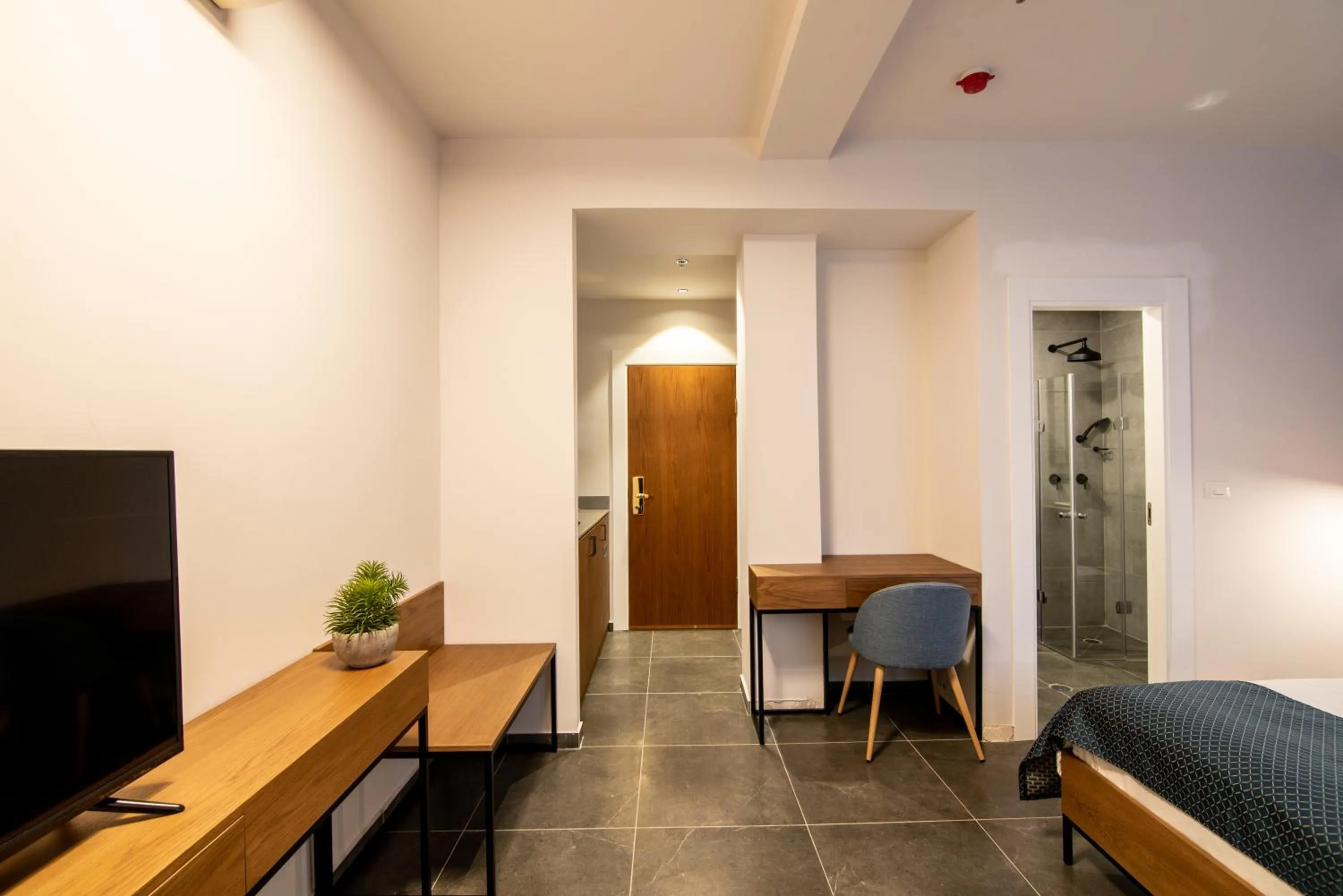 TV and multimedia in 27Montefiore - Urban ApartHotel TLV