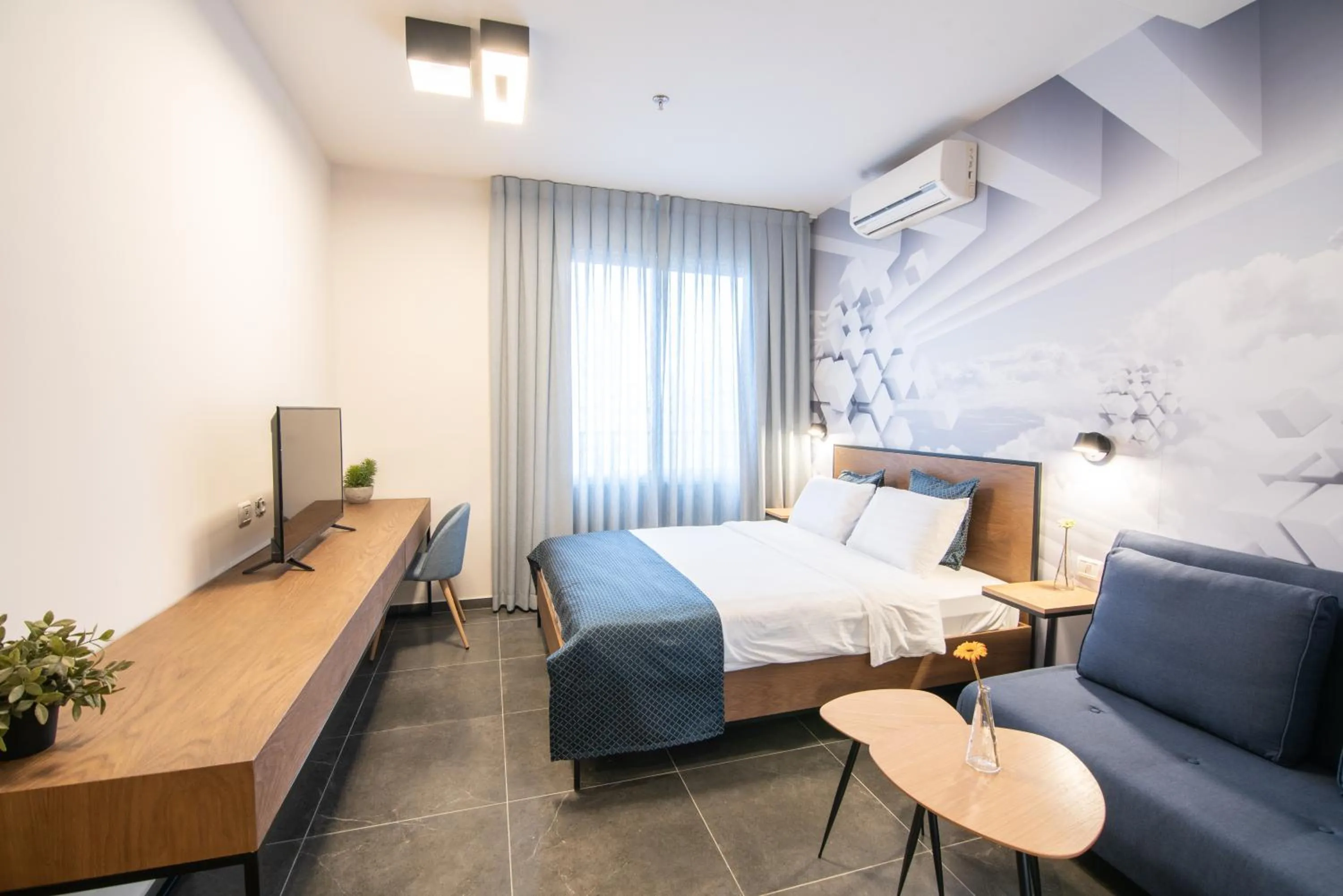 TV and multimedia in 27Montefiore - Urban ApartHotel TLV