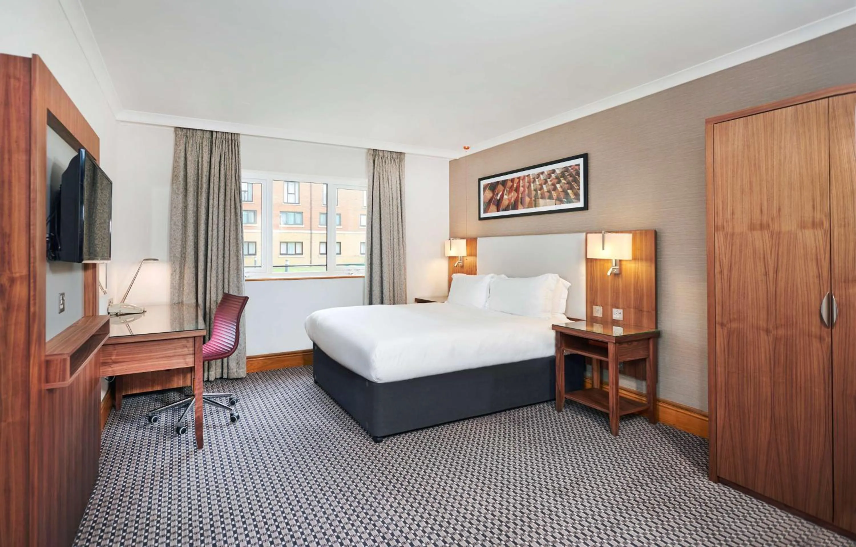 Bed in DoubleTree by Hilton Coventry