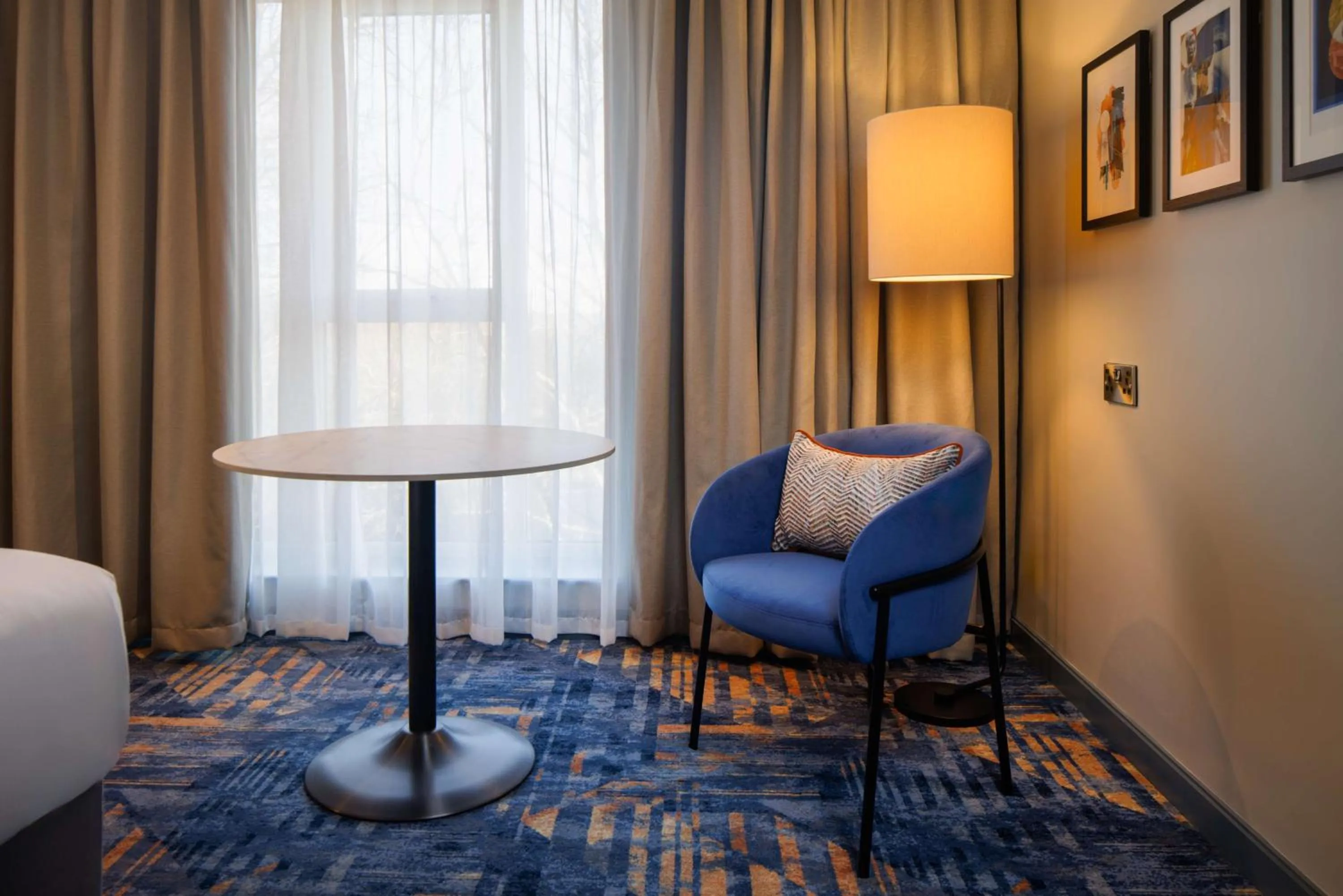 Seating area in DoubleTree by Hilton Coventry