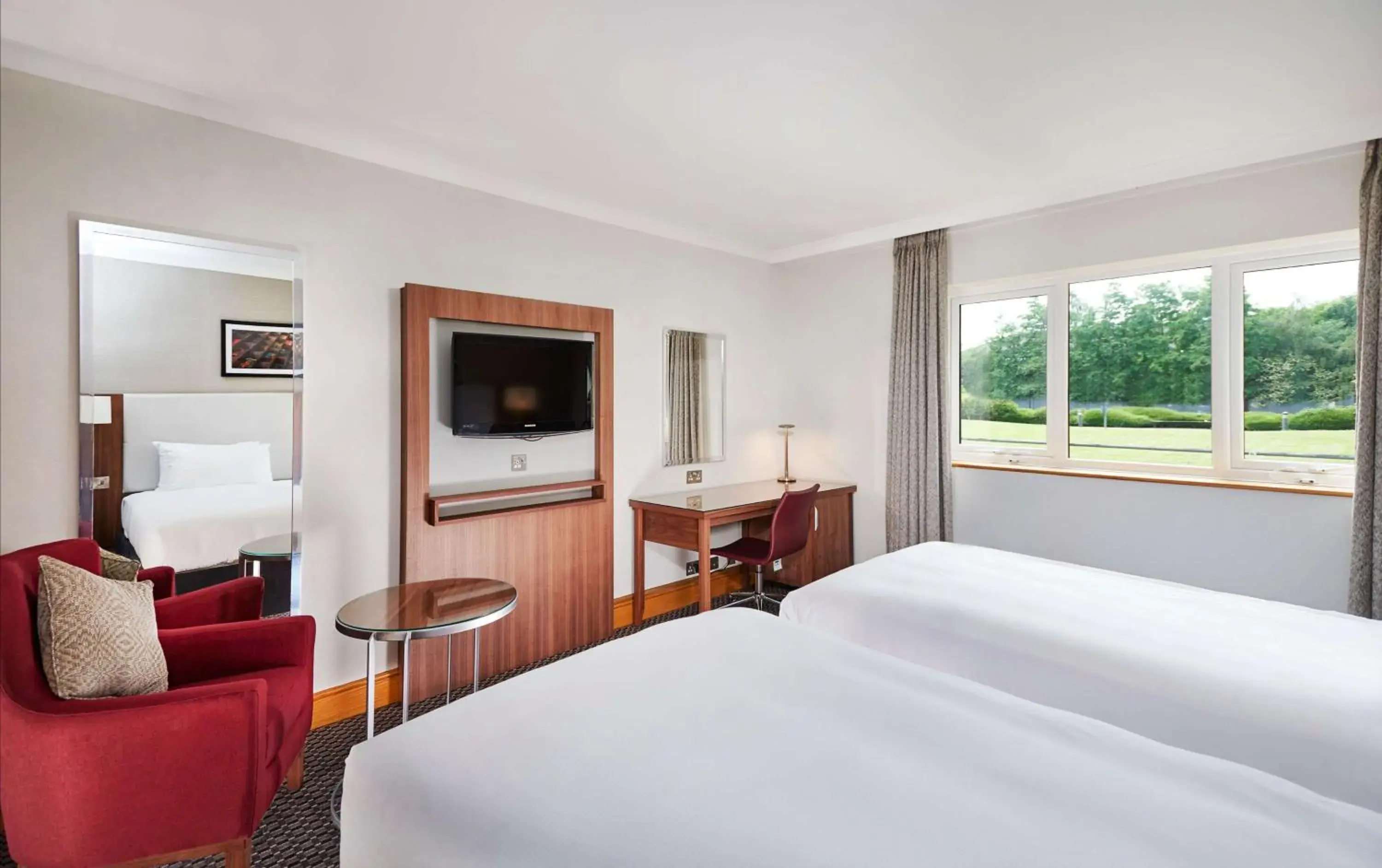 Deluxe Twin Room in DoubleTree by Hilton Coventry Deluxe Twin Room in DoubleTree by Hilton Coventry