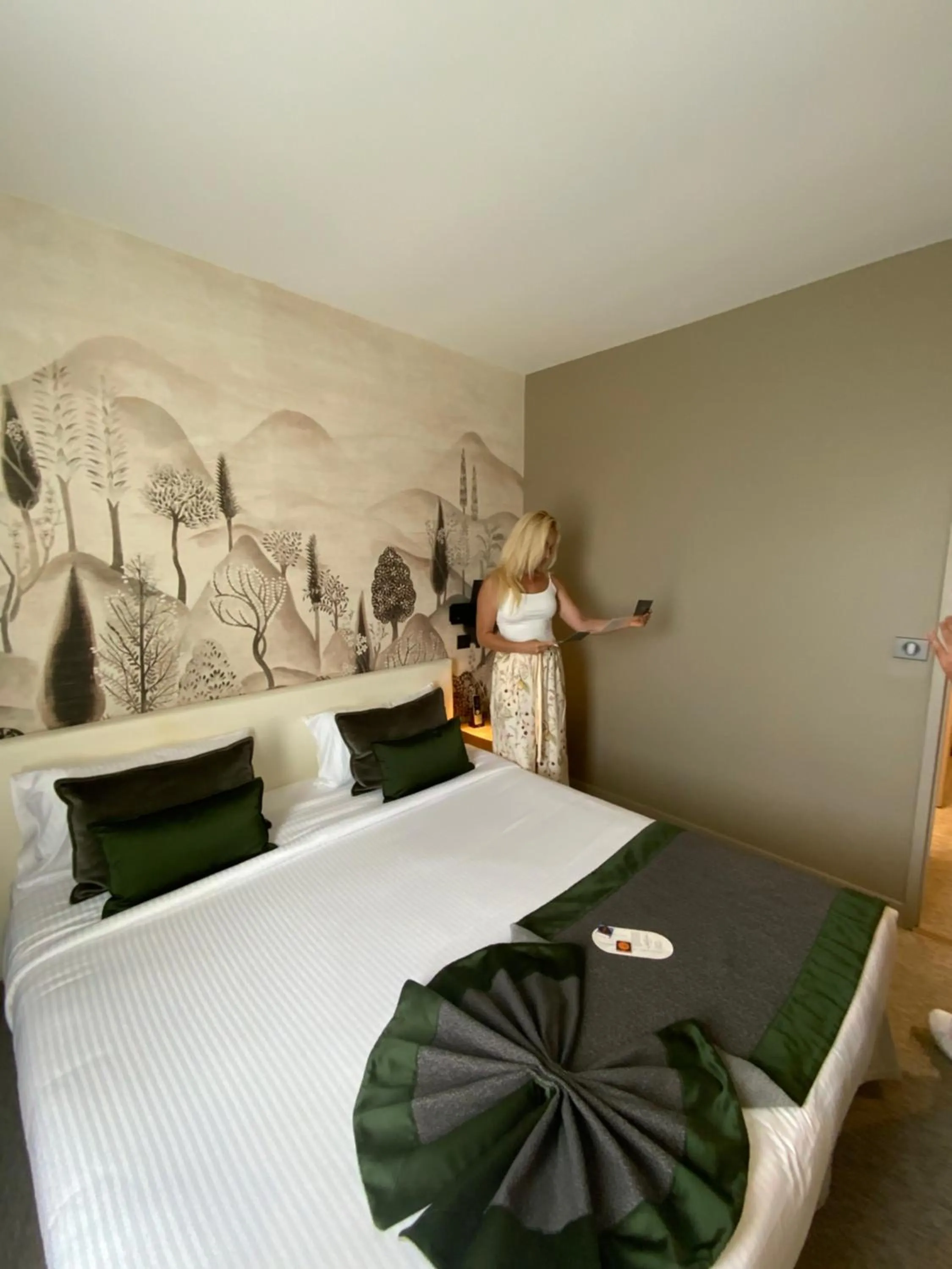 Bed in Le Renaissance