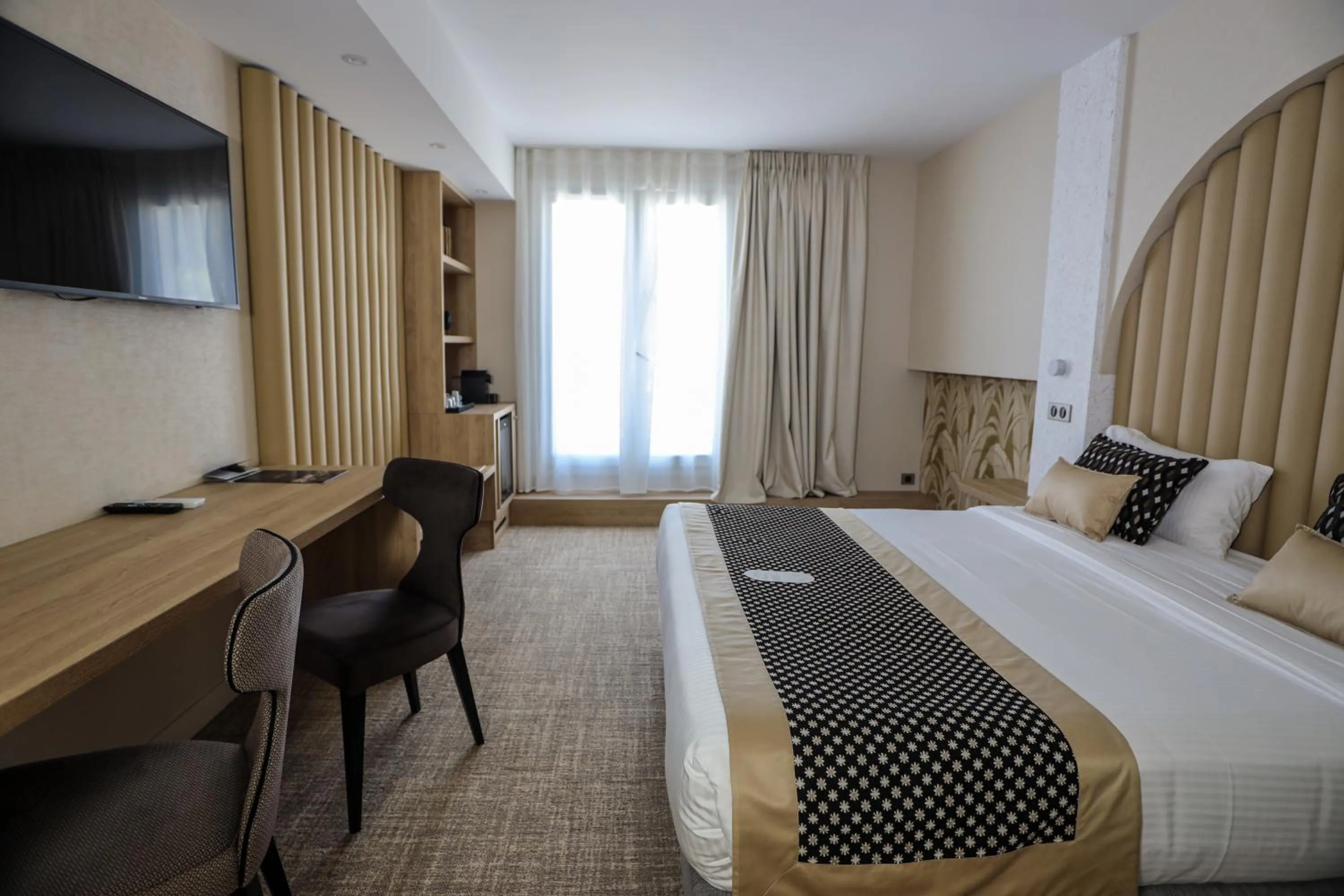 Bed in Le Renaissance