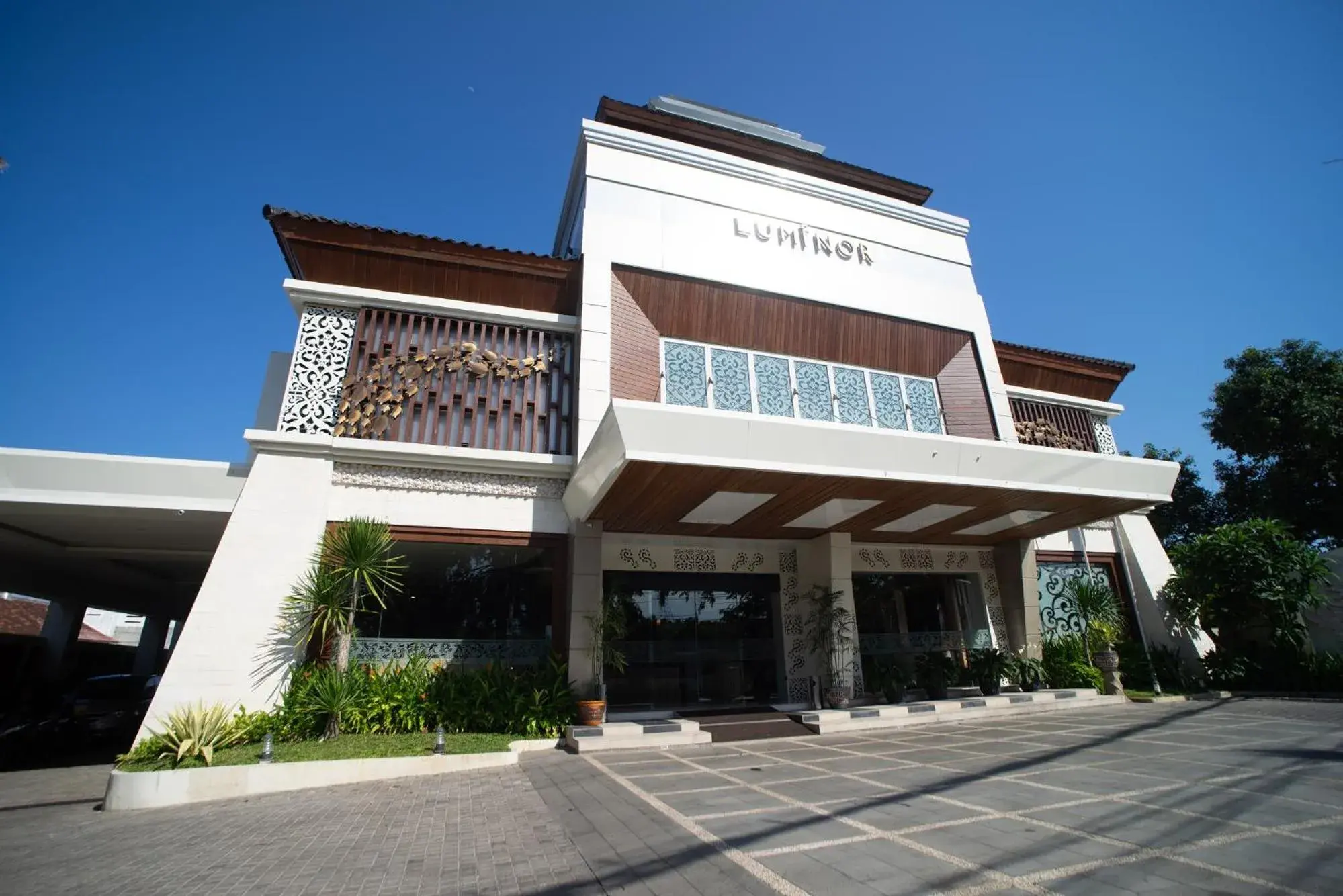 Property building in Luminor Hotel Banyuwangi By WH Property building in Luminor Hotel Banyuwangi By WH