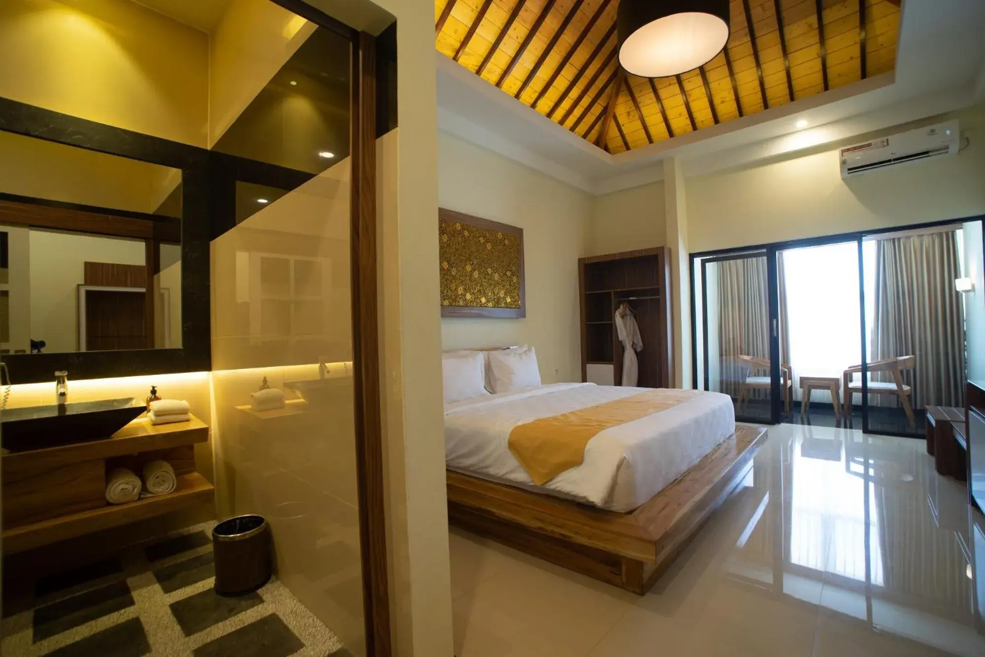 Bedroom, Bed in Luminor Hotel Banyuwangi By WH Bedroom, Bed in Luminor Hotel Banyuwangi By WH