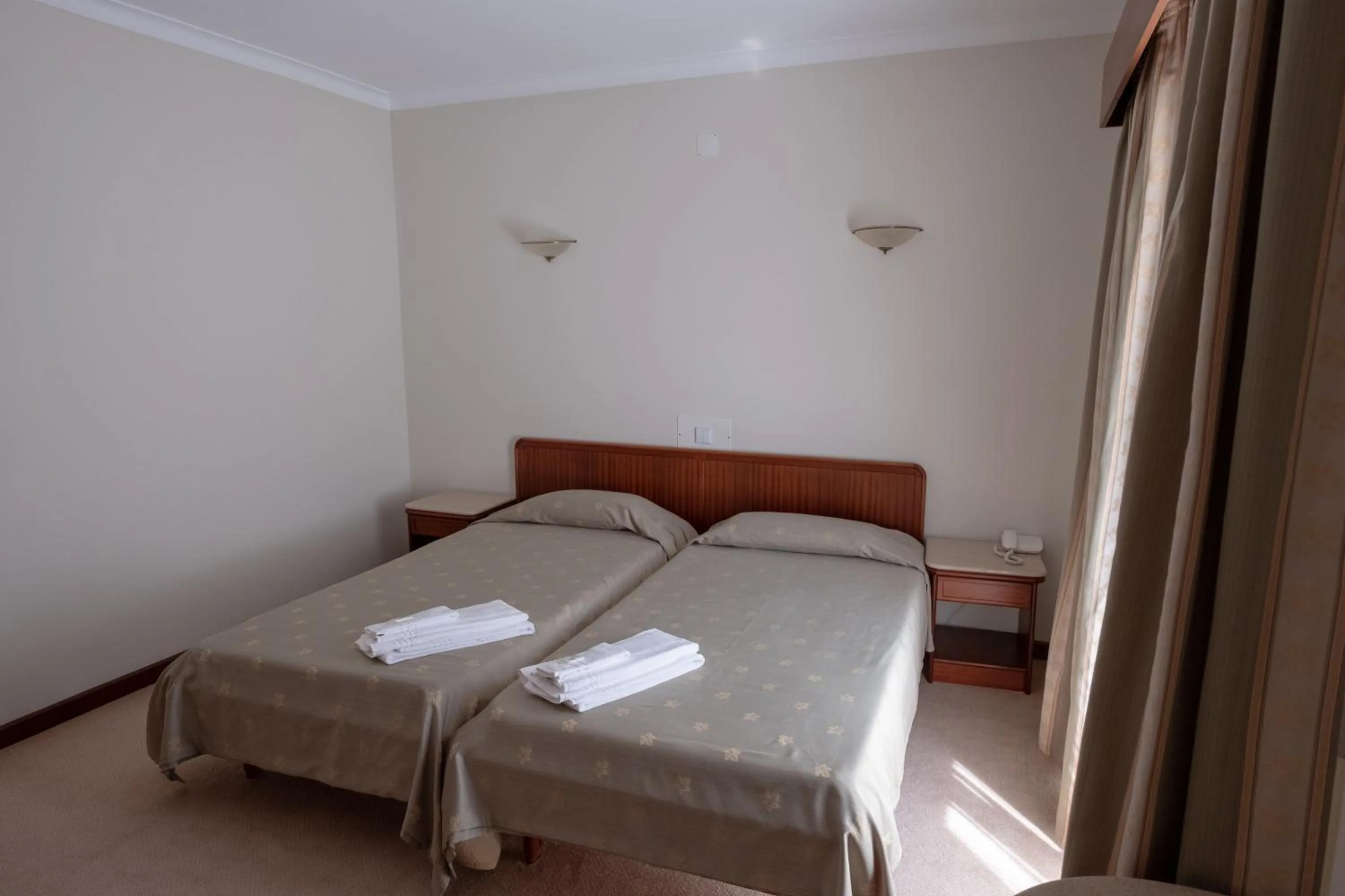 Bedroom, Bed in Hotel Peregrinos de Fatima by Umbral