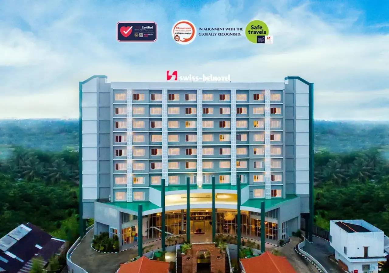 Property building in Swiss-Belhotel Pangkalpinang Property building in Swiss-Belhotel Pangkalpinang