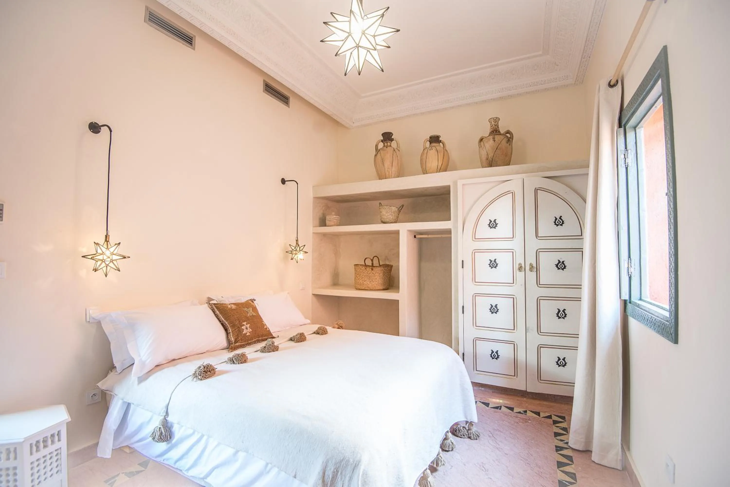 Bathroom, Bed in Riad Ksar Fawz & Spa