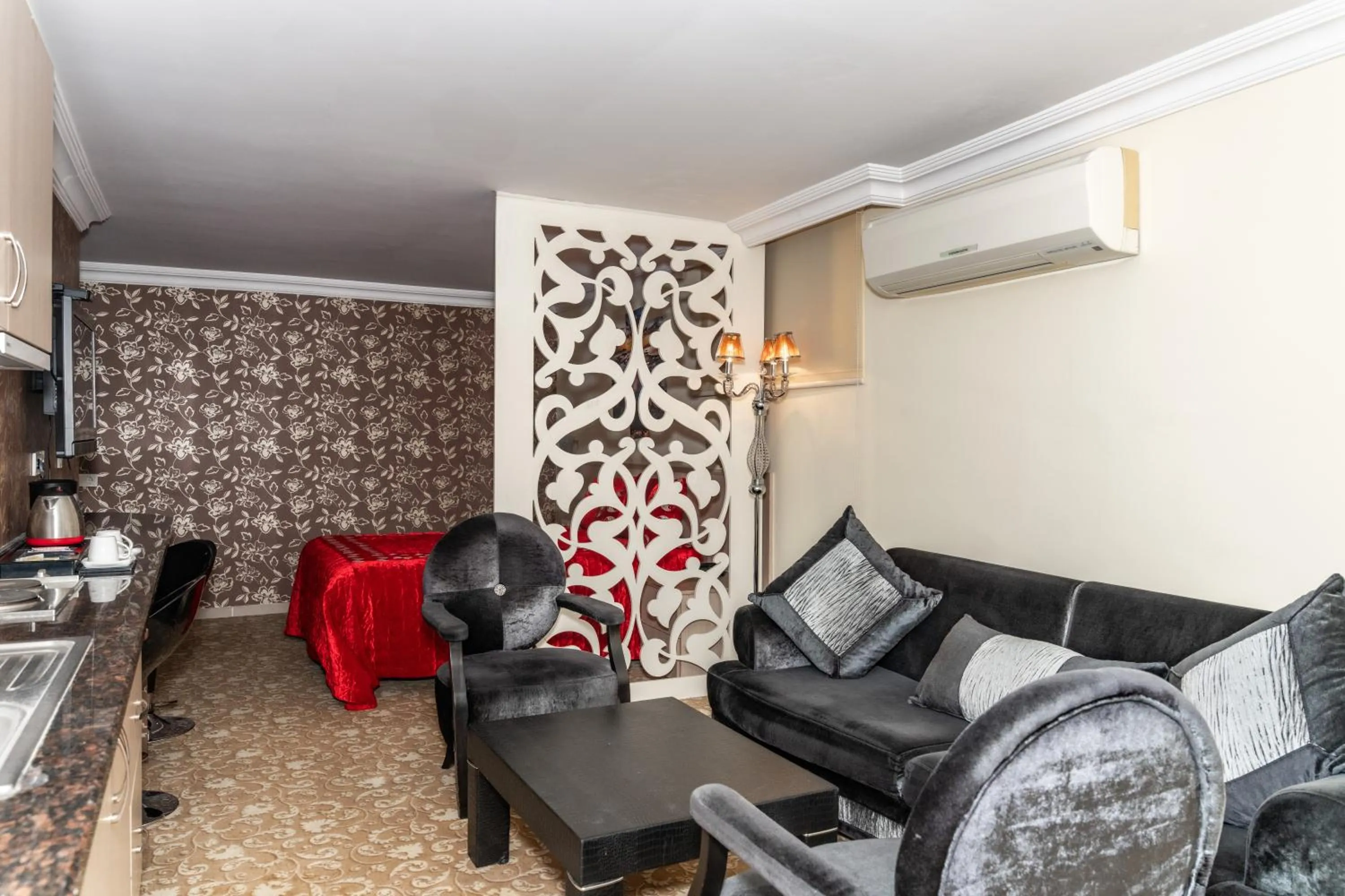 TV and multimedia in Berrak Su Hotel